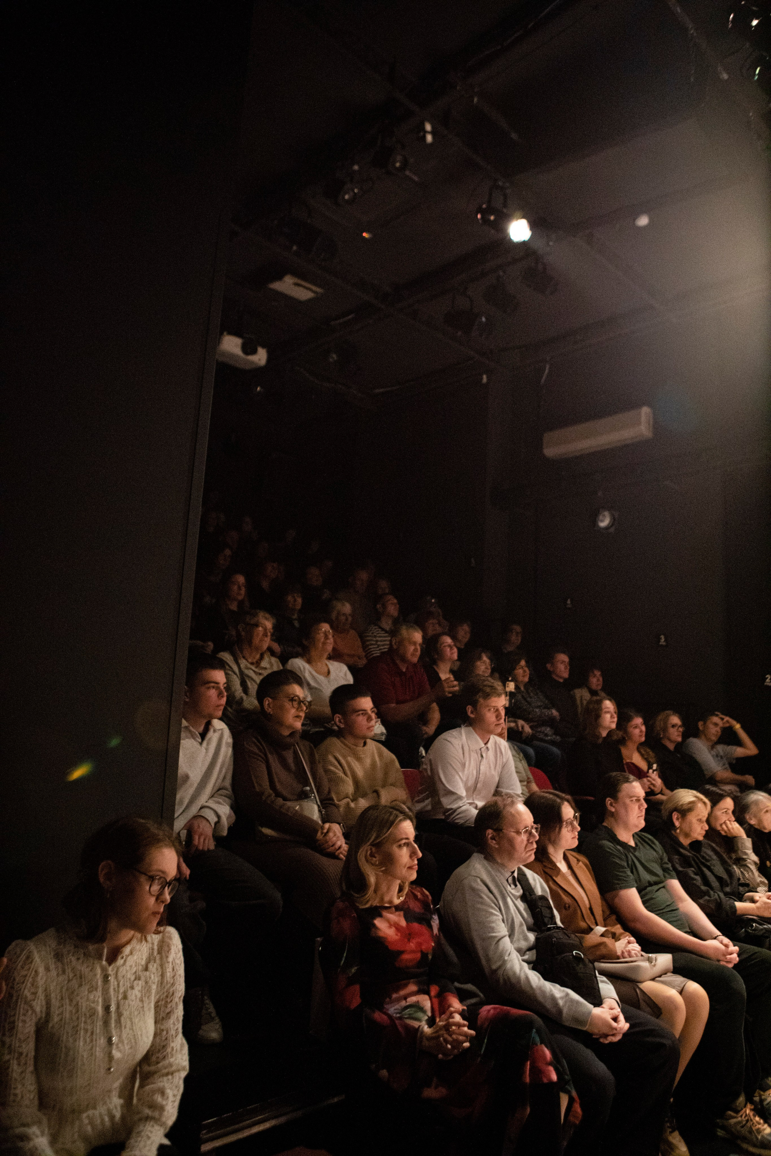 Елена Фролова. Ольга Пилант. АРТ, бэкстейдж, свадебная и семейная фотография, городской портрет, интерьерная фотография