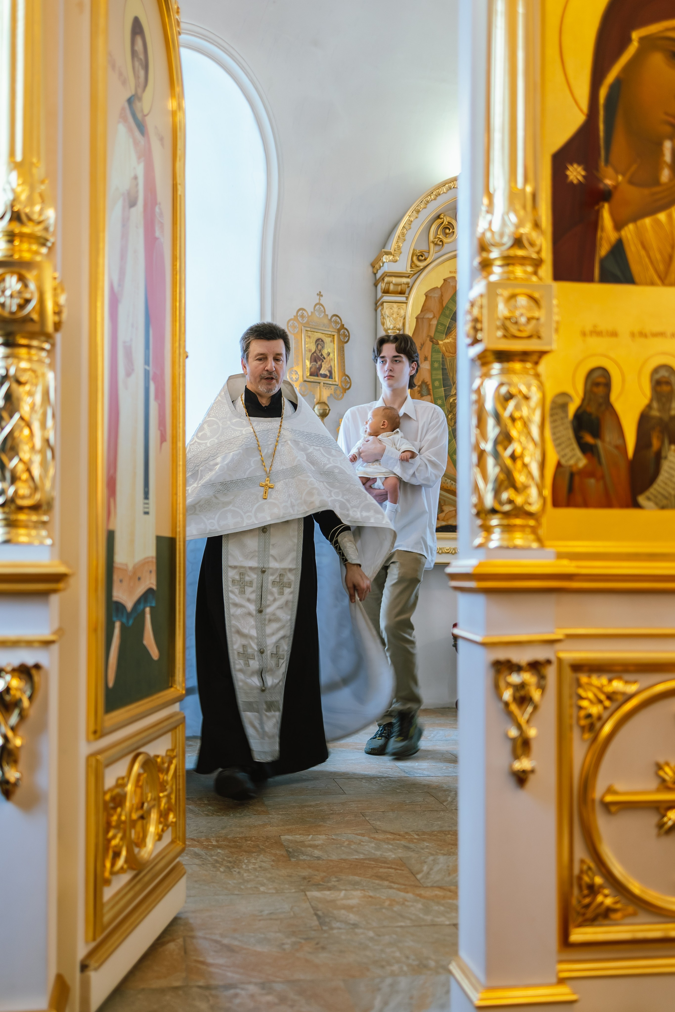 Фотосъемка крещения. Фото и видео Москва, Московский. Свадебный фотограф, видеограф, фотосессии, видеосъемка