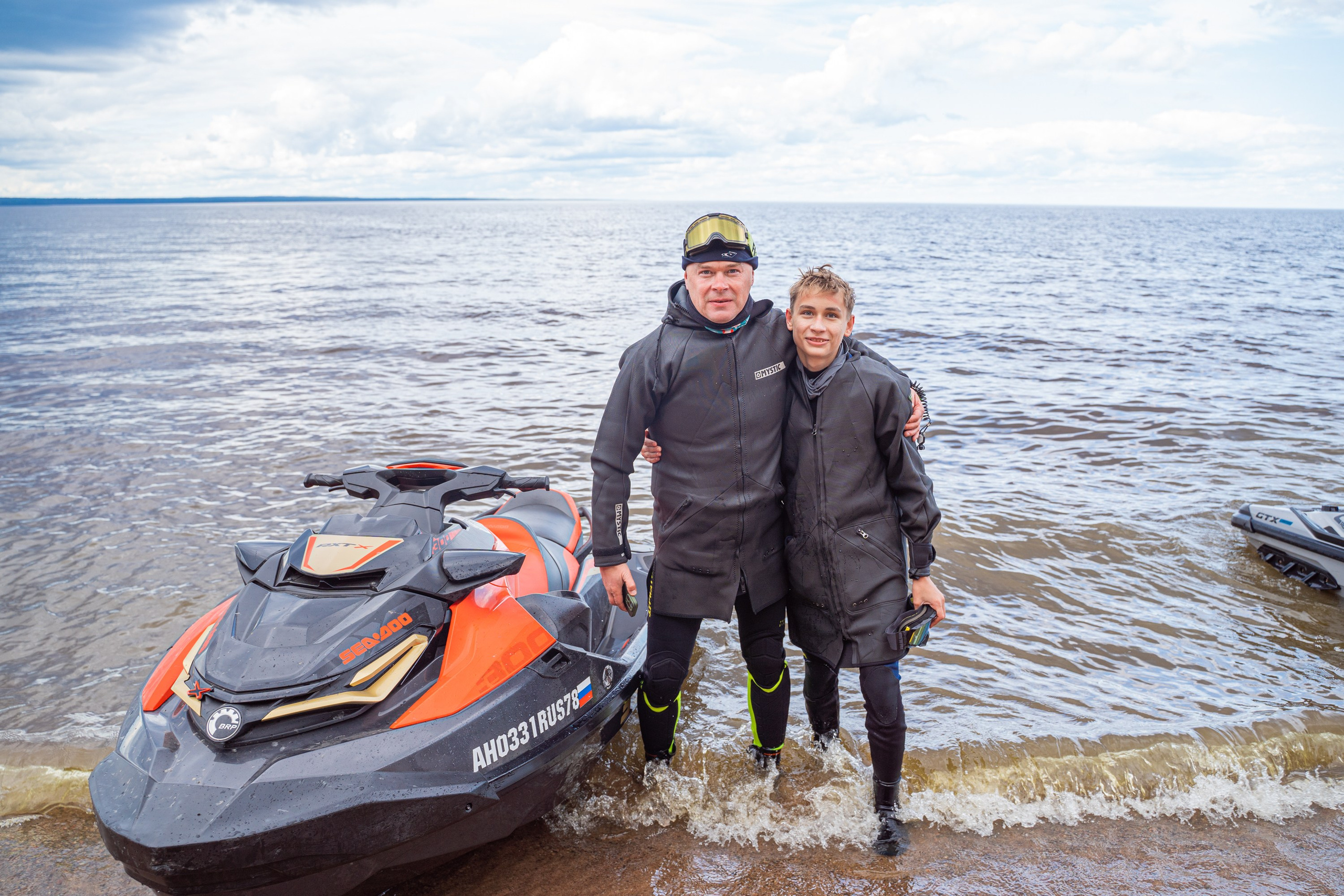 Гидровыезд в Коневский мужской монастырь. Свадебный, семейный, портретный, репортажный фотограф в Санкт-Петербурге