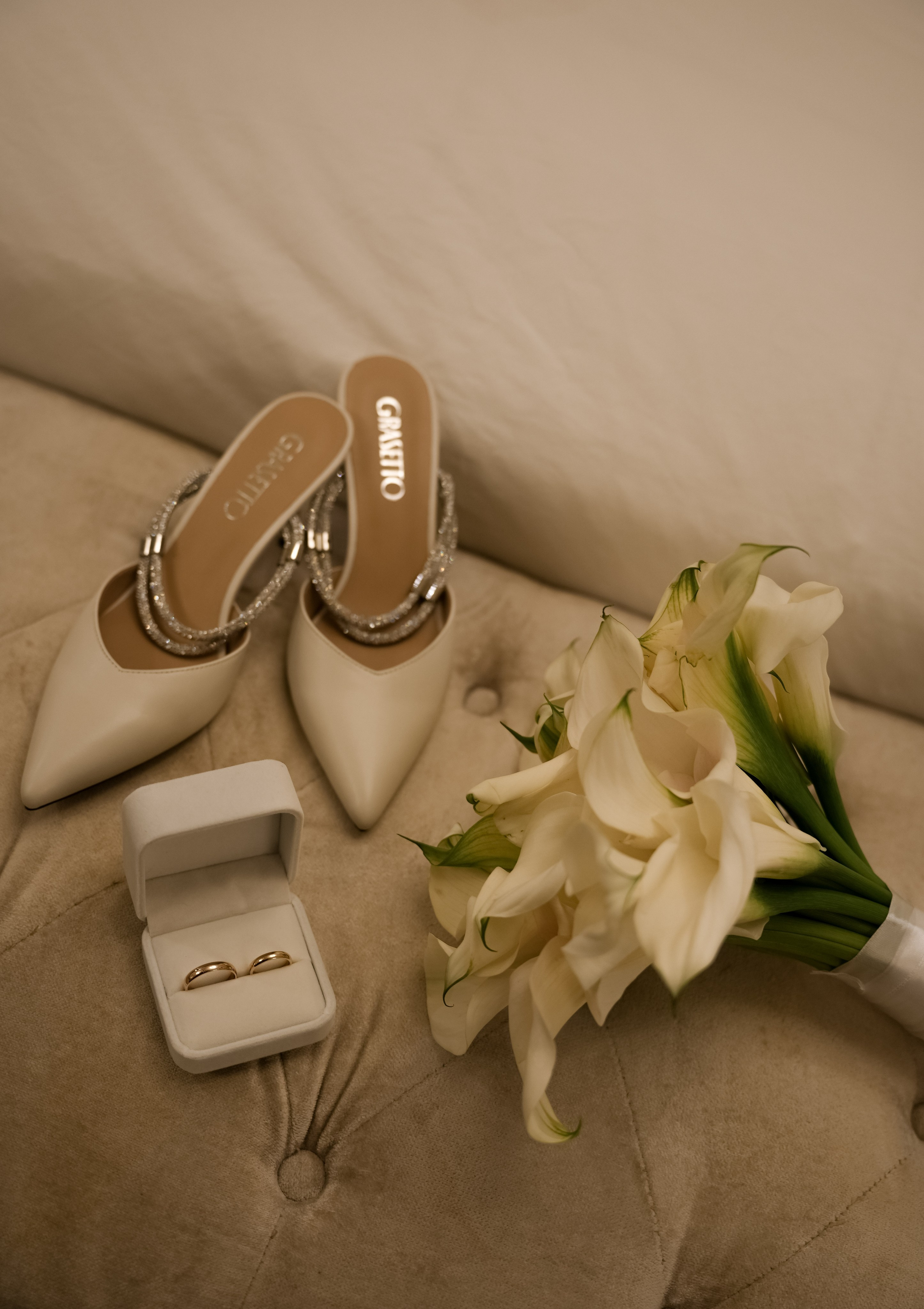 Свадебная Фотосессия утра невесты и жениха в отеле St.Regis и прогулка в усадьбе Царицыно