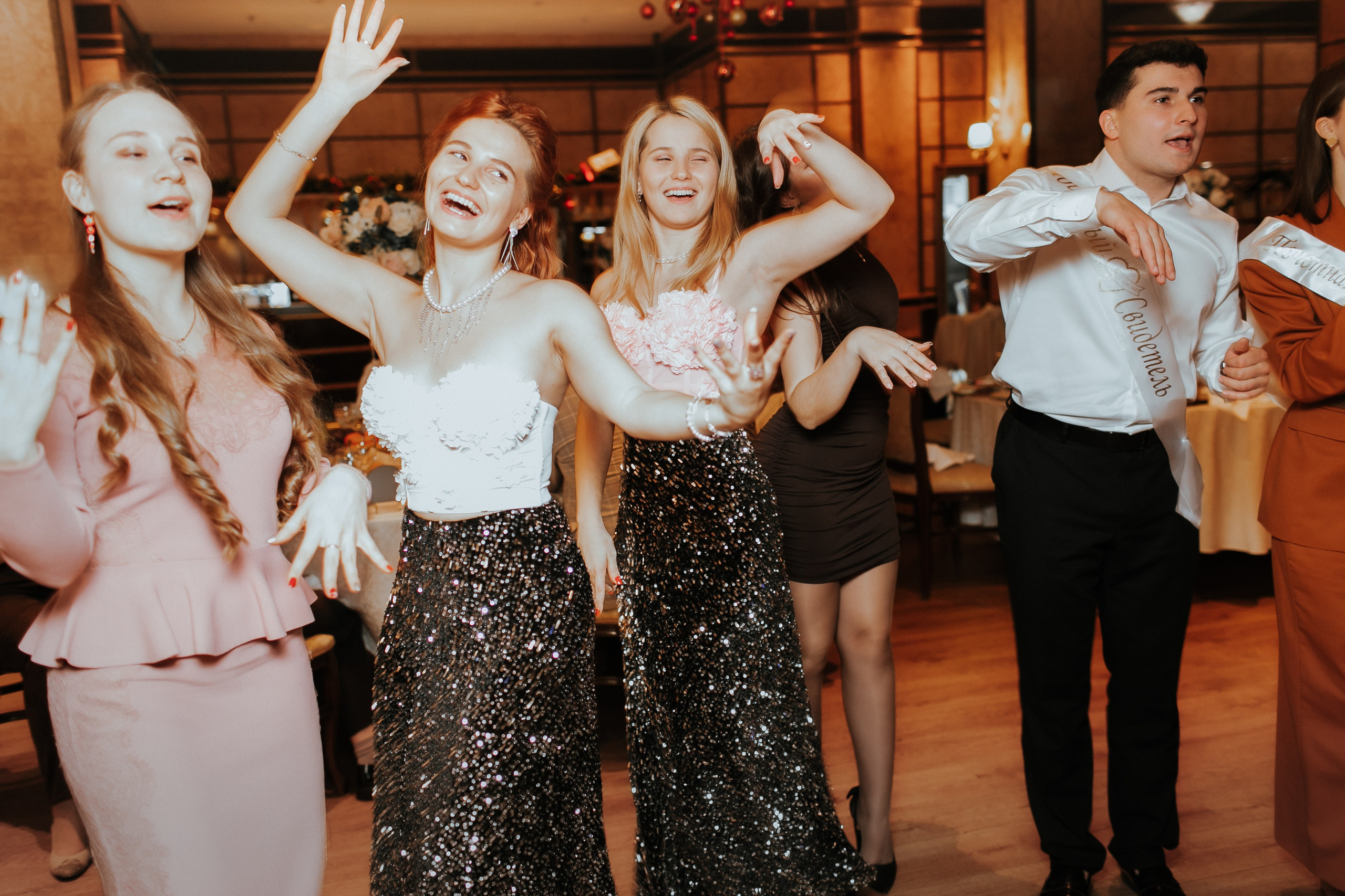 Съемка выездной регистрации в отеле. Свадебный и репортажный фотограф в Ярославле и Санкт-Петербурге Роман Микрюков