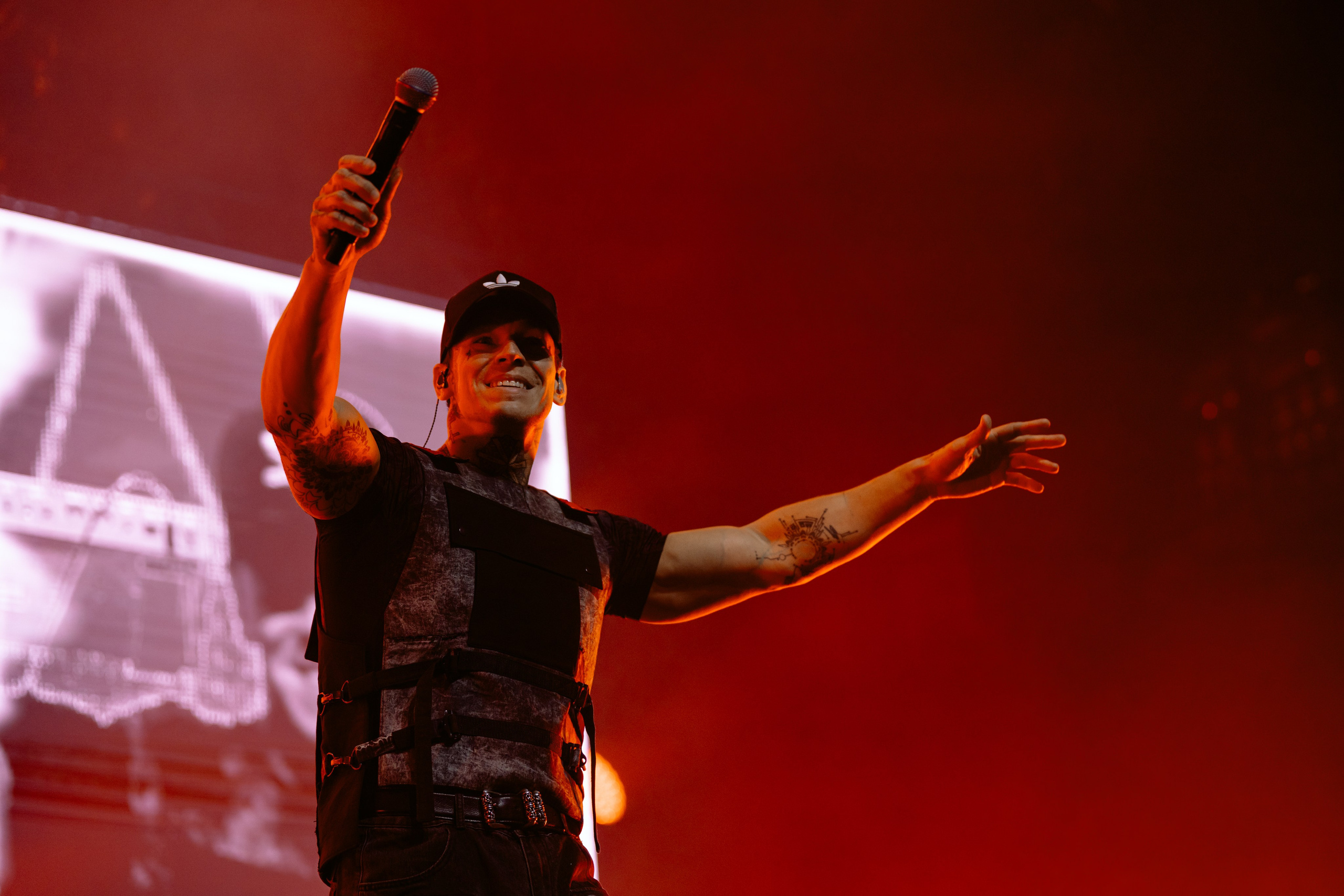 ЛЕША СВИК. РЕПОРТАЖНЫЙ И БИЗНЕС ФОТОГРАФ В МОСКВЕ, ЕГОР НИКОЛАЕВ