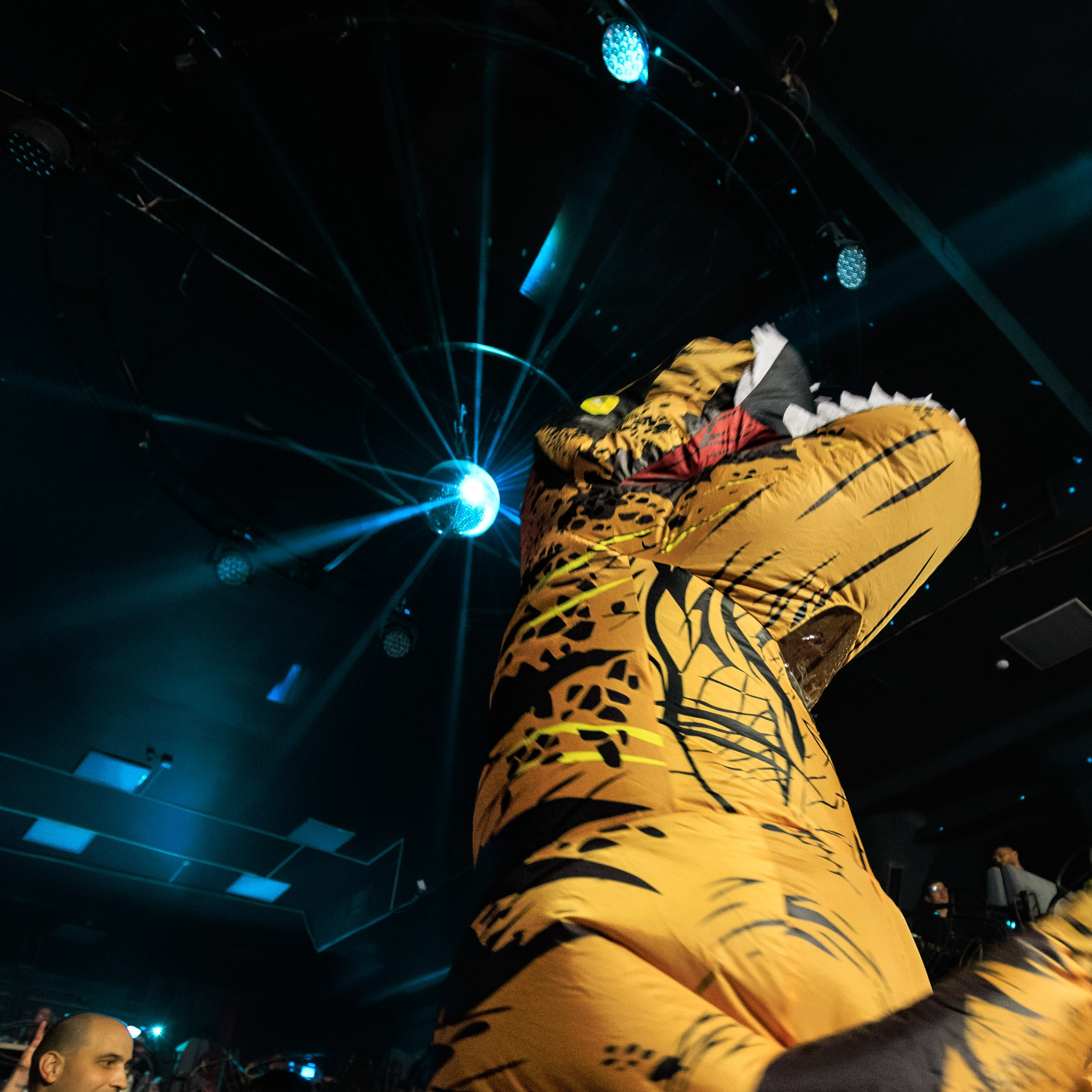 Олдскулы. Репортажный фотограф Екатеринбург | Яркий, качественный репортаж | Концерты, клубы, репортаж, праздники, корпоративы