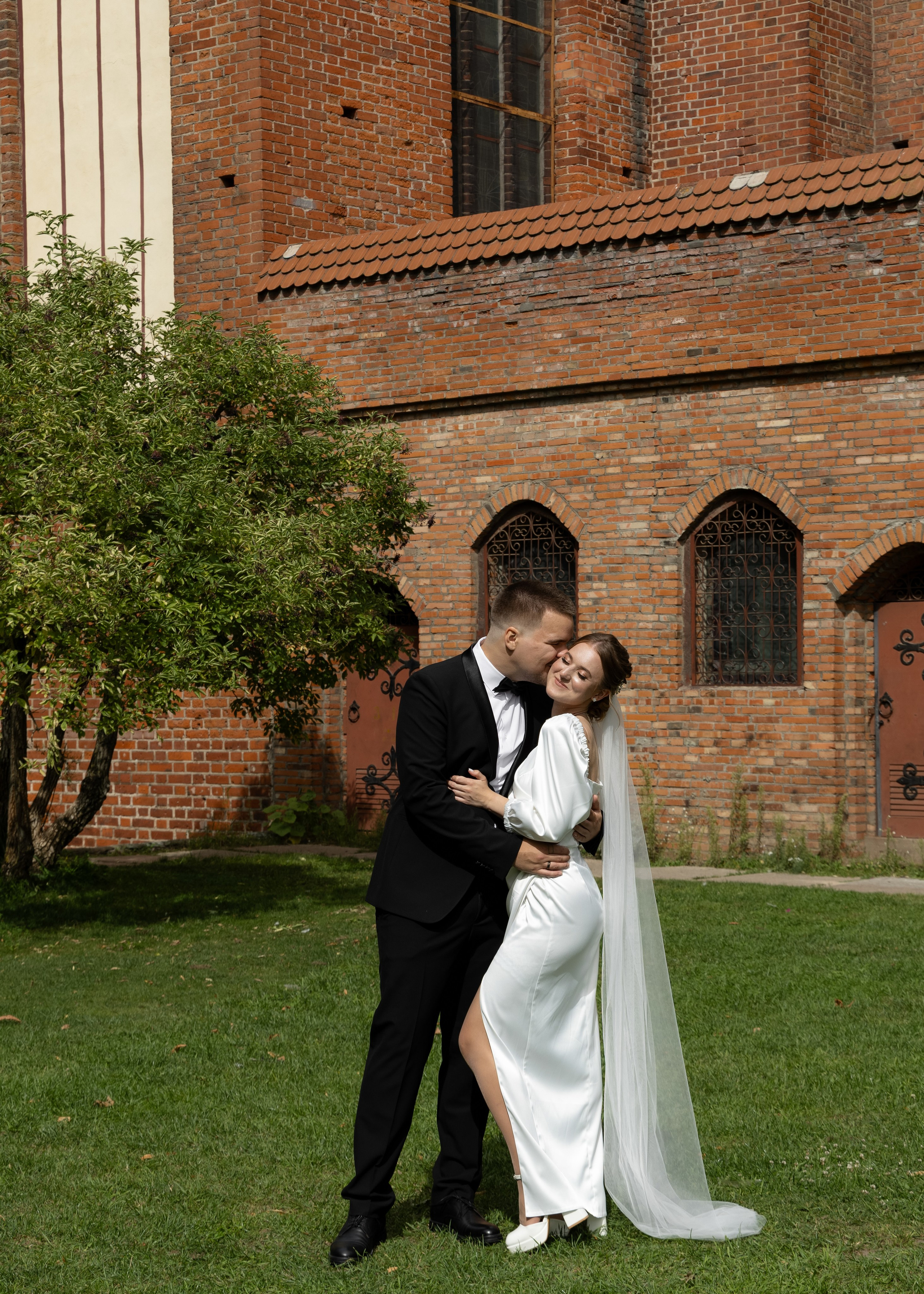 Свадебная прогулка в Калининграде | Арина & Максим. Фотограф в Калининграде Сокирко Светлана