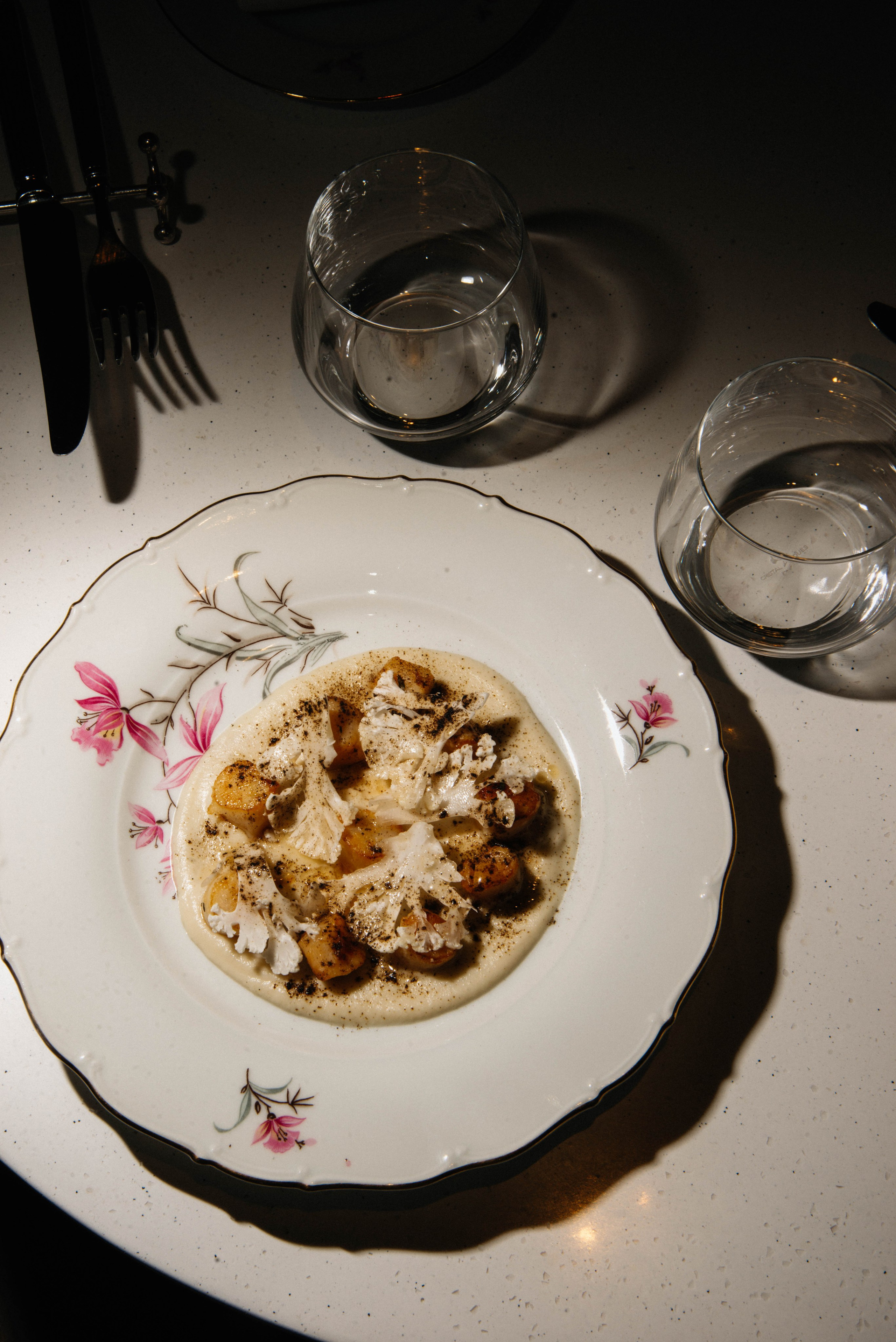 Контентная фотосессия для ресторана La Volte. Ксения Glossa. Портретный и репортажный фотограф в Самаре