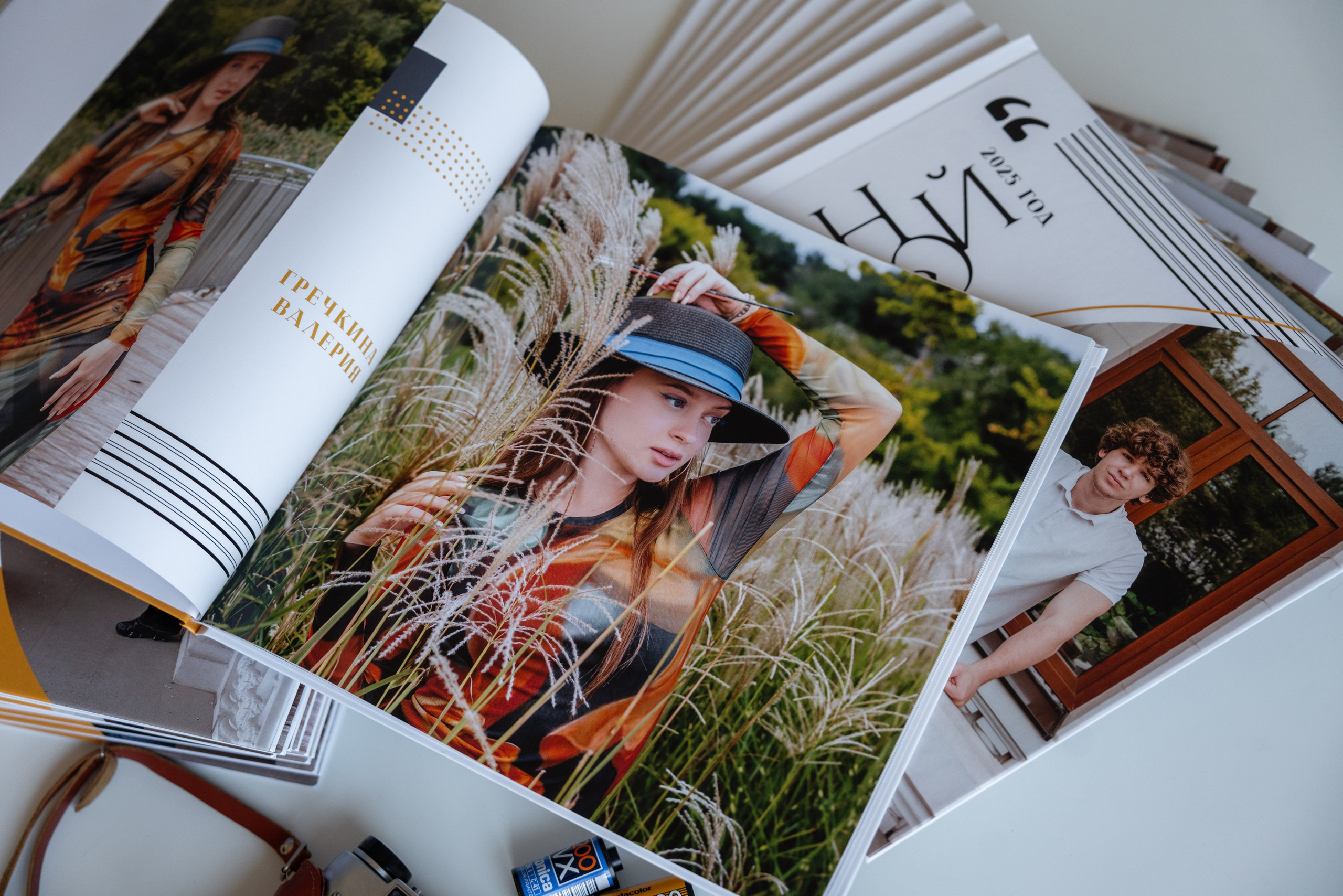 11 класс — листы мягкие. Формат 30×30. Лицей № 71. Выпускные альбомы