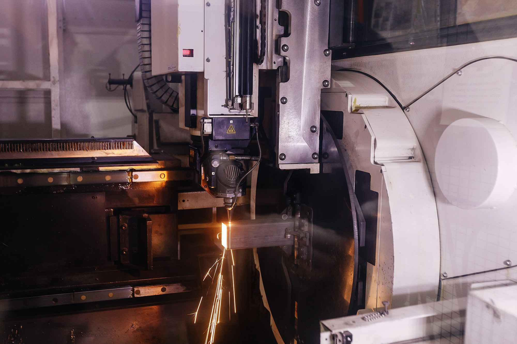 Промышленная фотосъемка. Фотограф Сергей Наставник. Рекламная фотосъемка любой сложности