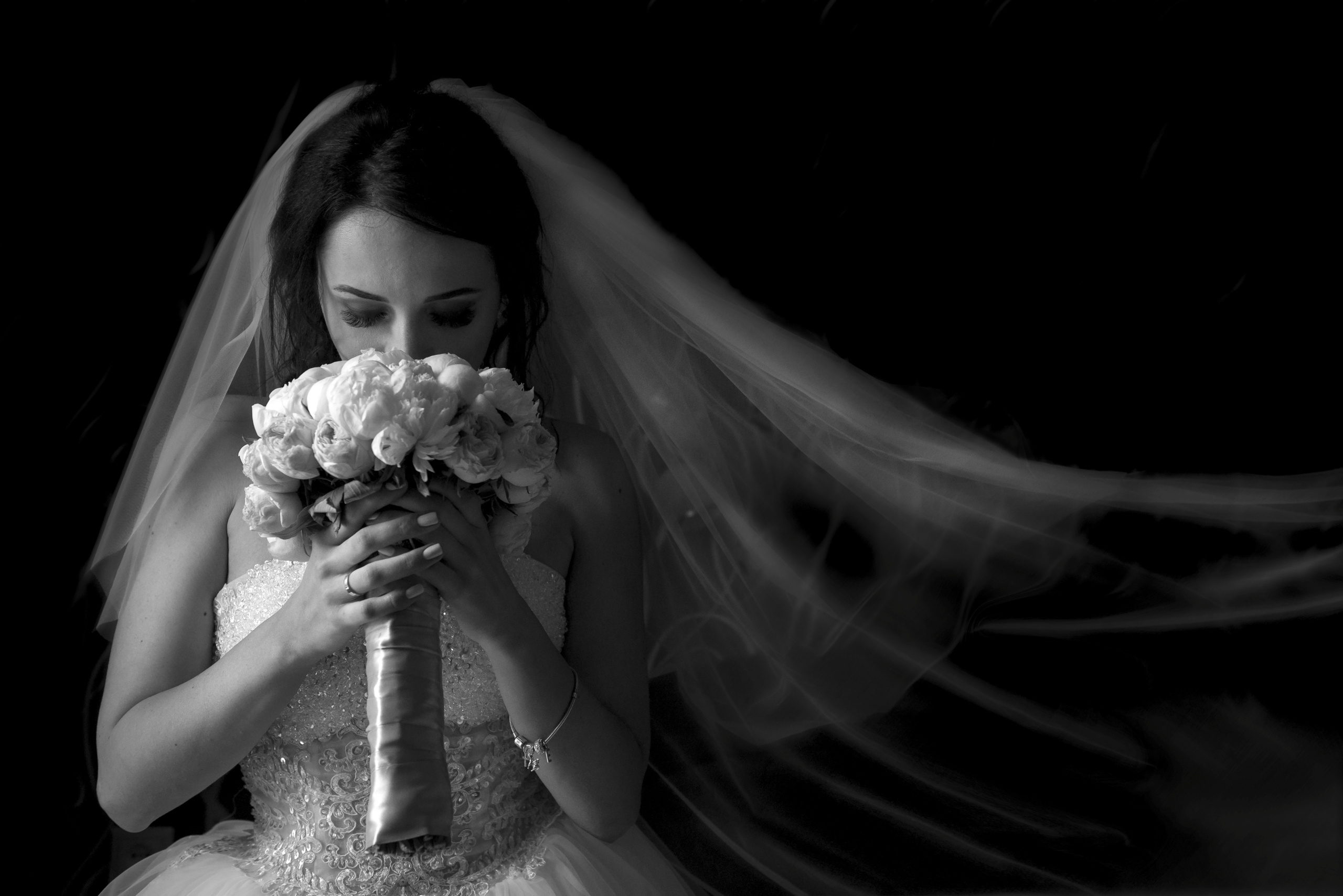 Свадьбы. Спасибо за проявленный интерес к моему творчеству! Меня зовут Россохат