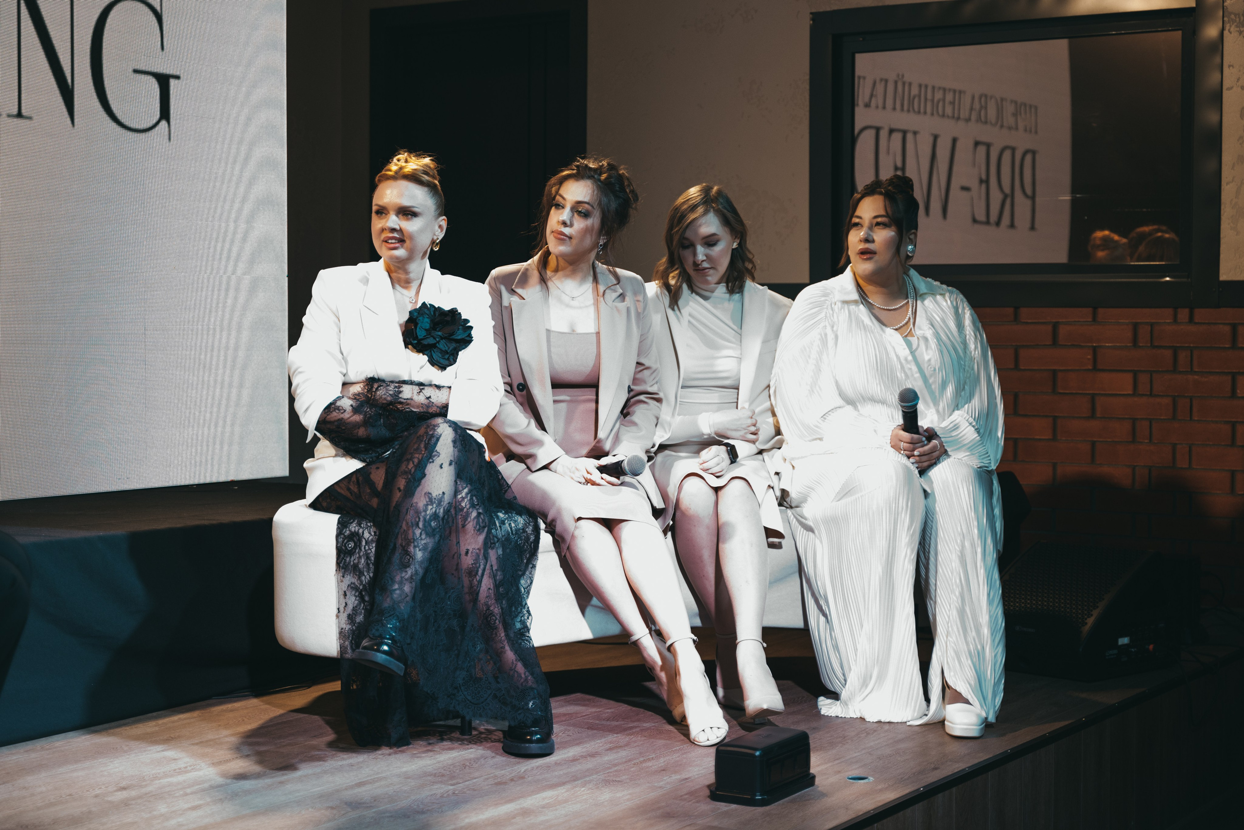 WhiteRoom Pre-wedding. Репортажный и свадебный фотограф в Сургуте