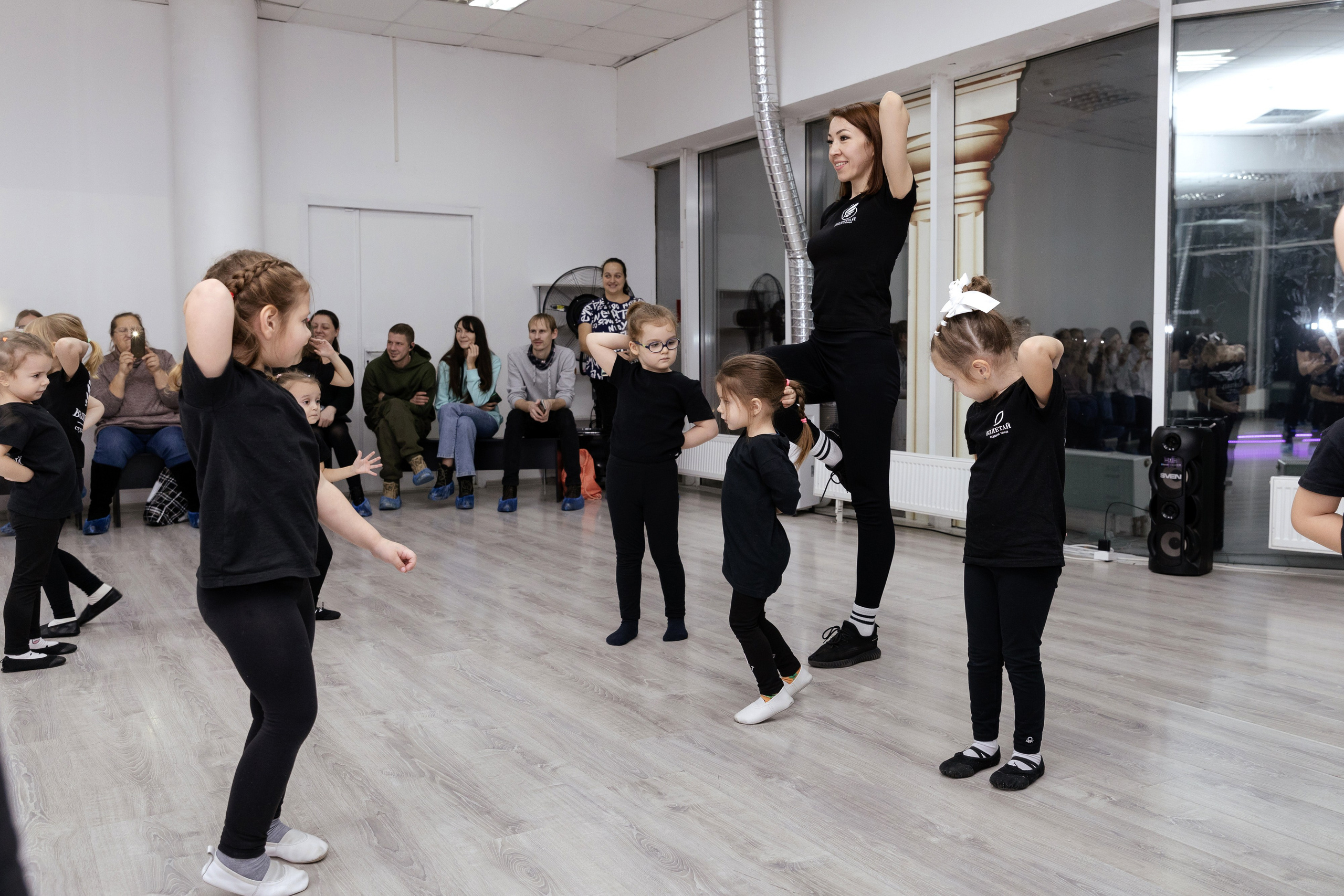 Студия «Взлетай». Открытый урок. Семейный фотограф — Макс Белогрудов