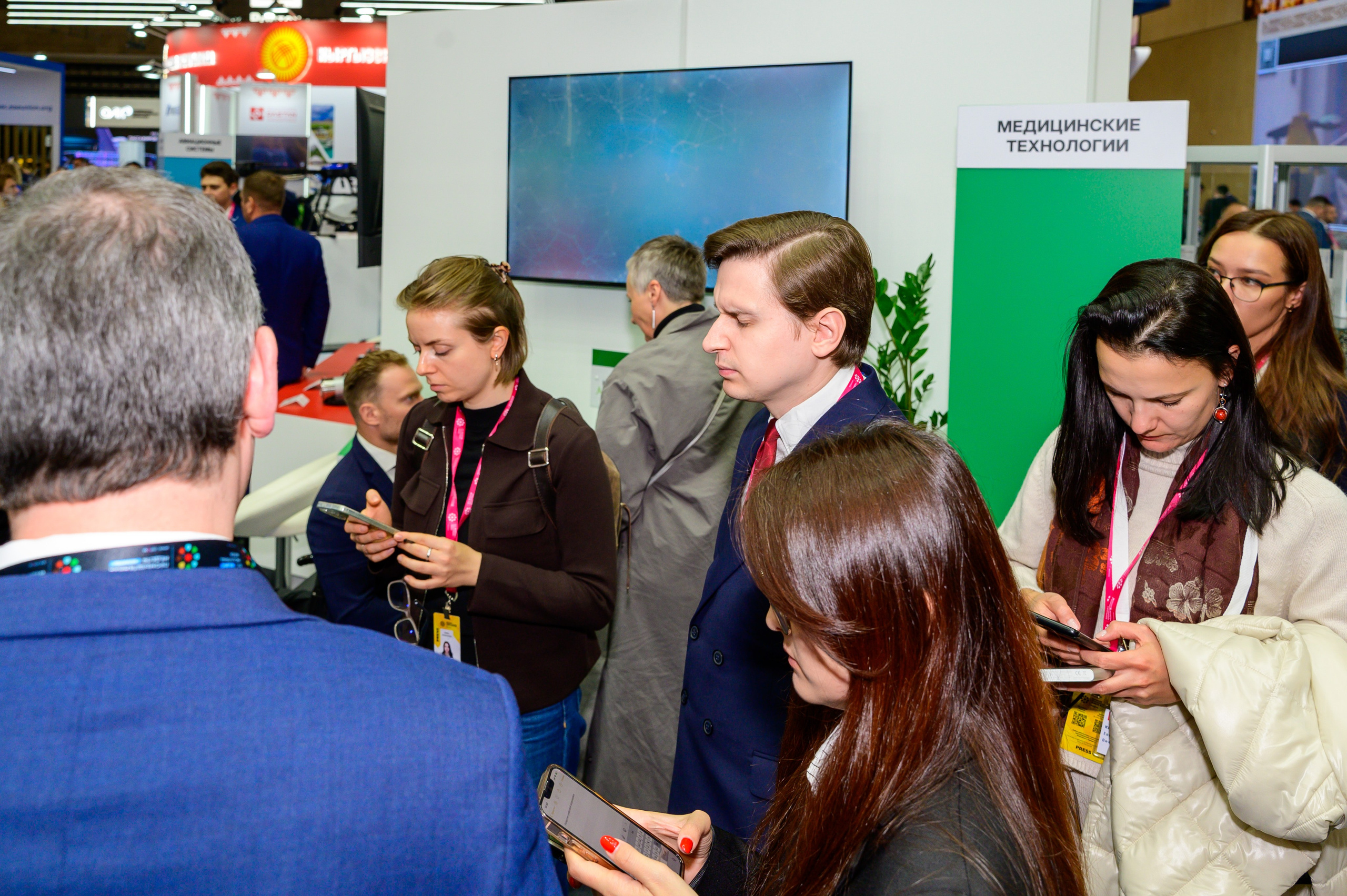 BigindustrialweekBelarus. Фотоуслуги, услуги фотографа, фотографирование важных событий