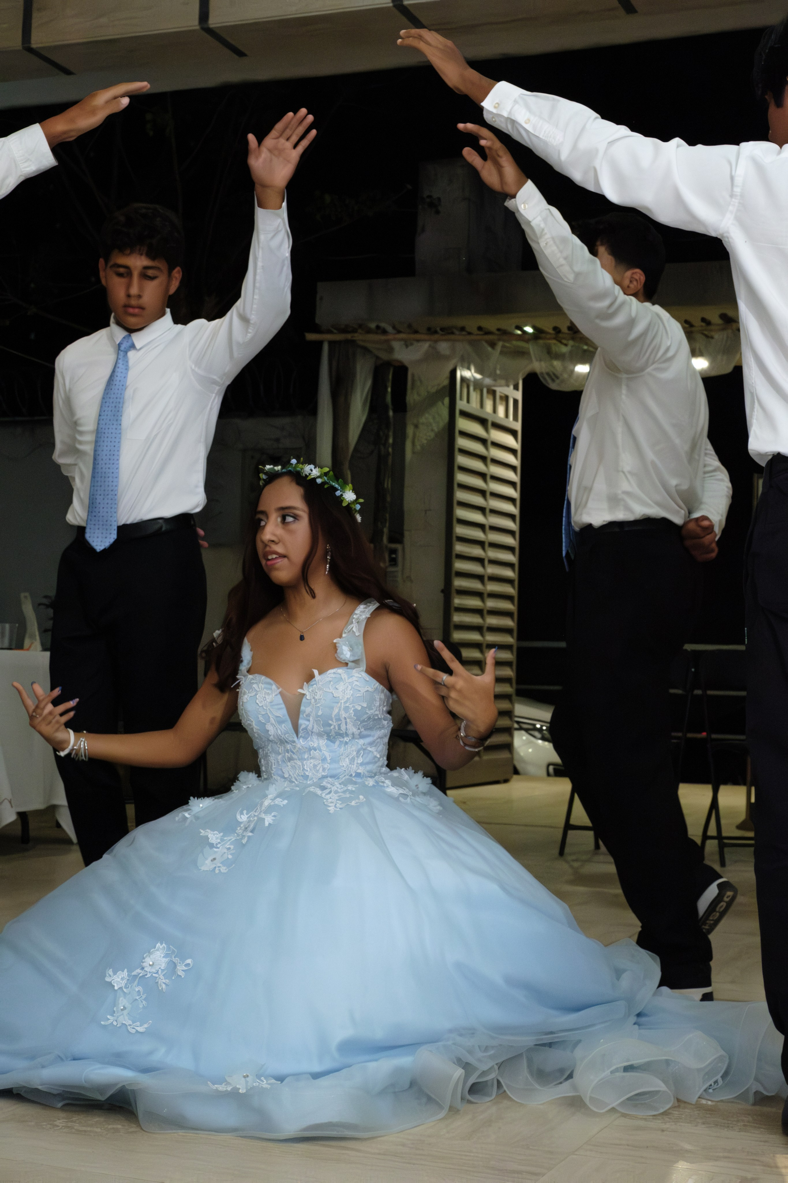 XV Hanna Regina. Margarita Rodionova es una artista contemporánea que trabaja con medios fotográficos y actualmente reside en Cancún, México