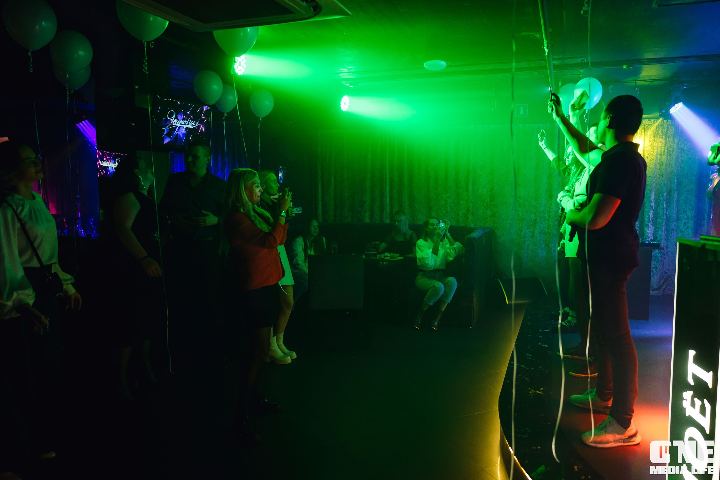 Фоторепортаж из караоке-клуба Эйфория. One Media Life: фоторепортажи, фотоотчеты с мероприятий и заведений