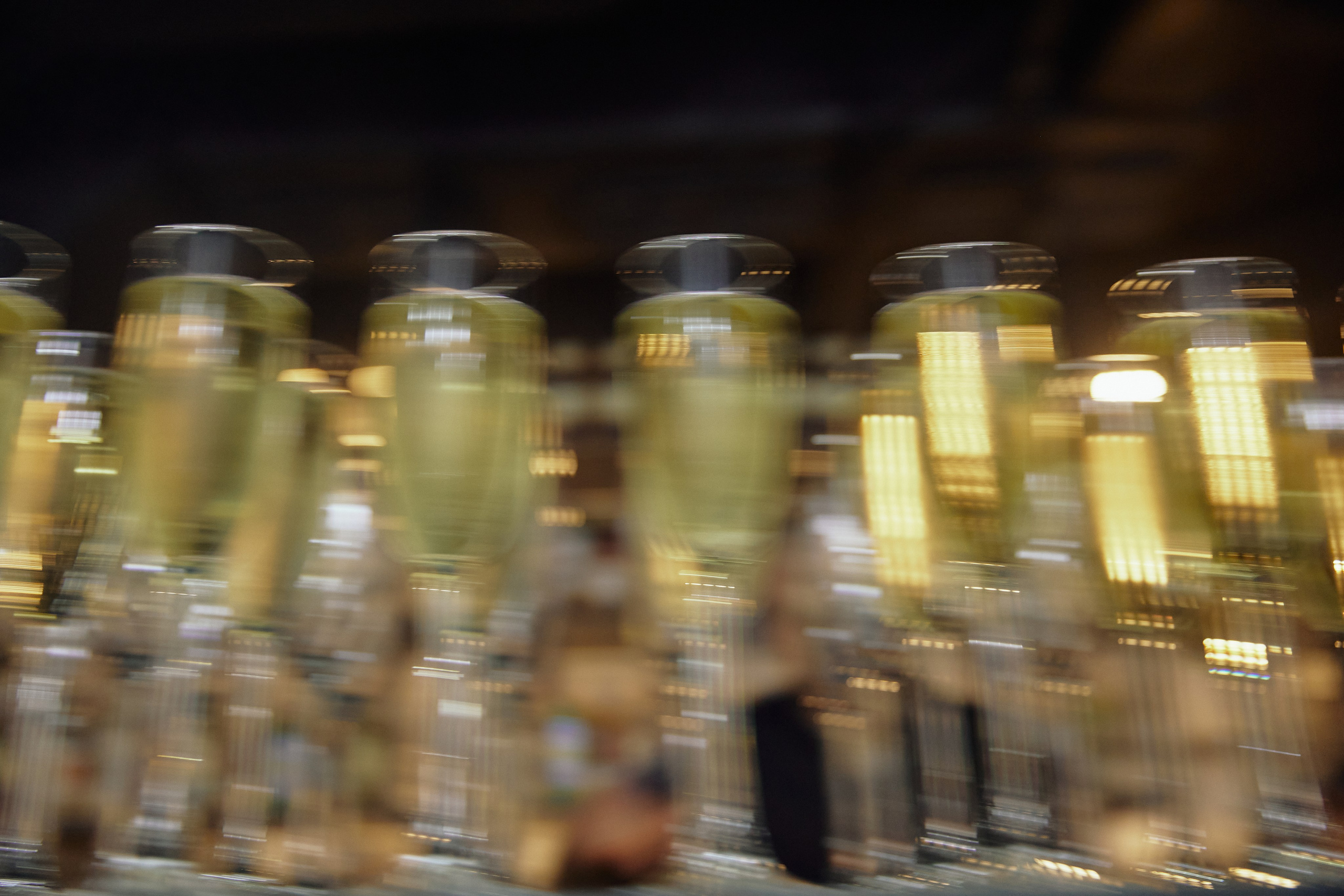 A MIRROR IS ONLY A HEART. Дмитрий Мазуркевич: Профессиональный Репортажный Фотограф