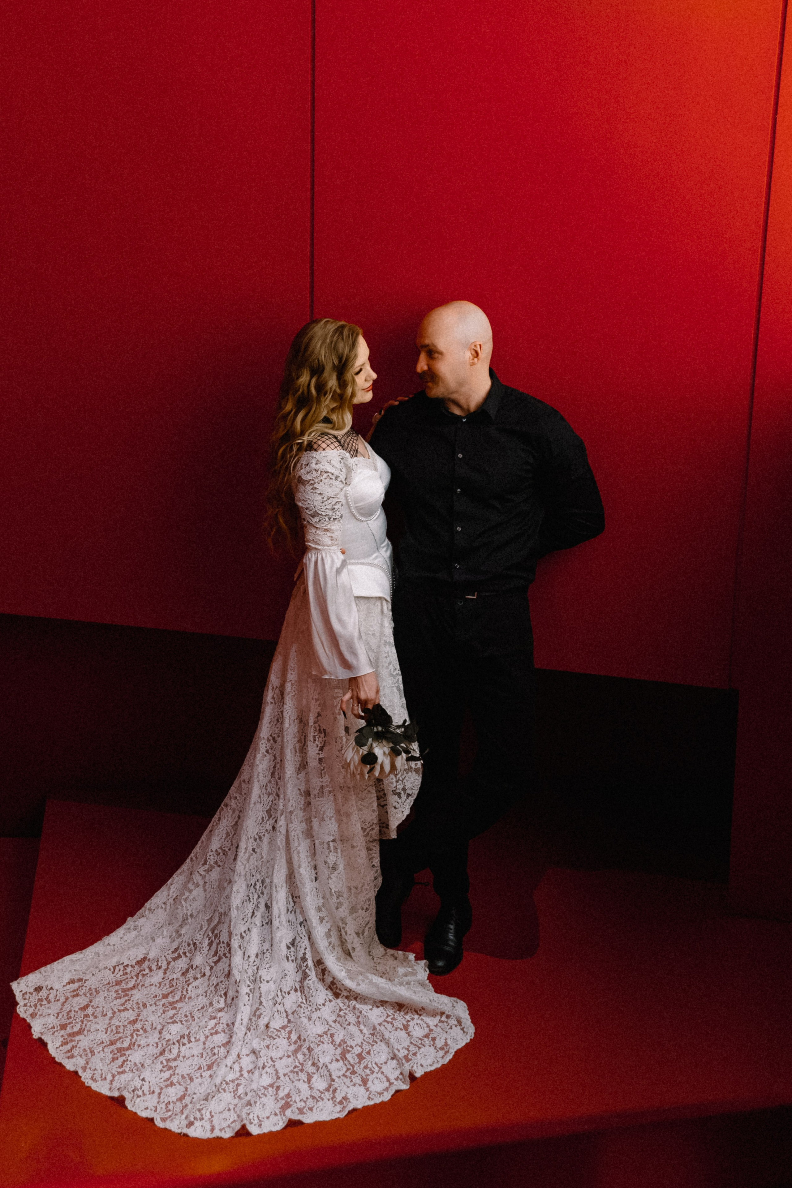 Алая готика. Николь — ваш любимый фотограф в Санкт-Петербурге