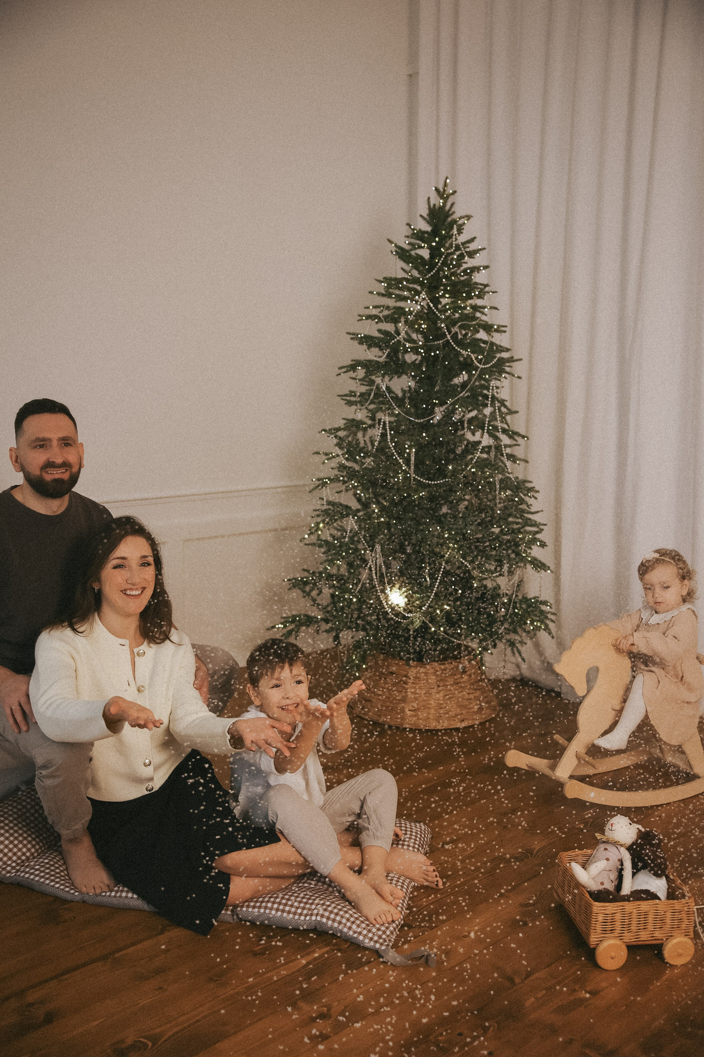 Новогодняя фотосессия во Владимире съемка на новый год фотосессия в студии. Фотограф Владимир Москва