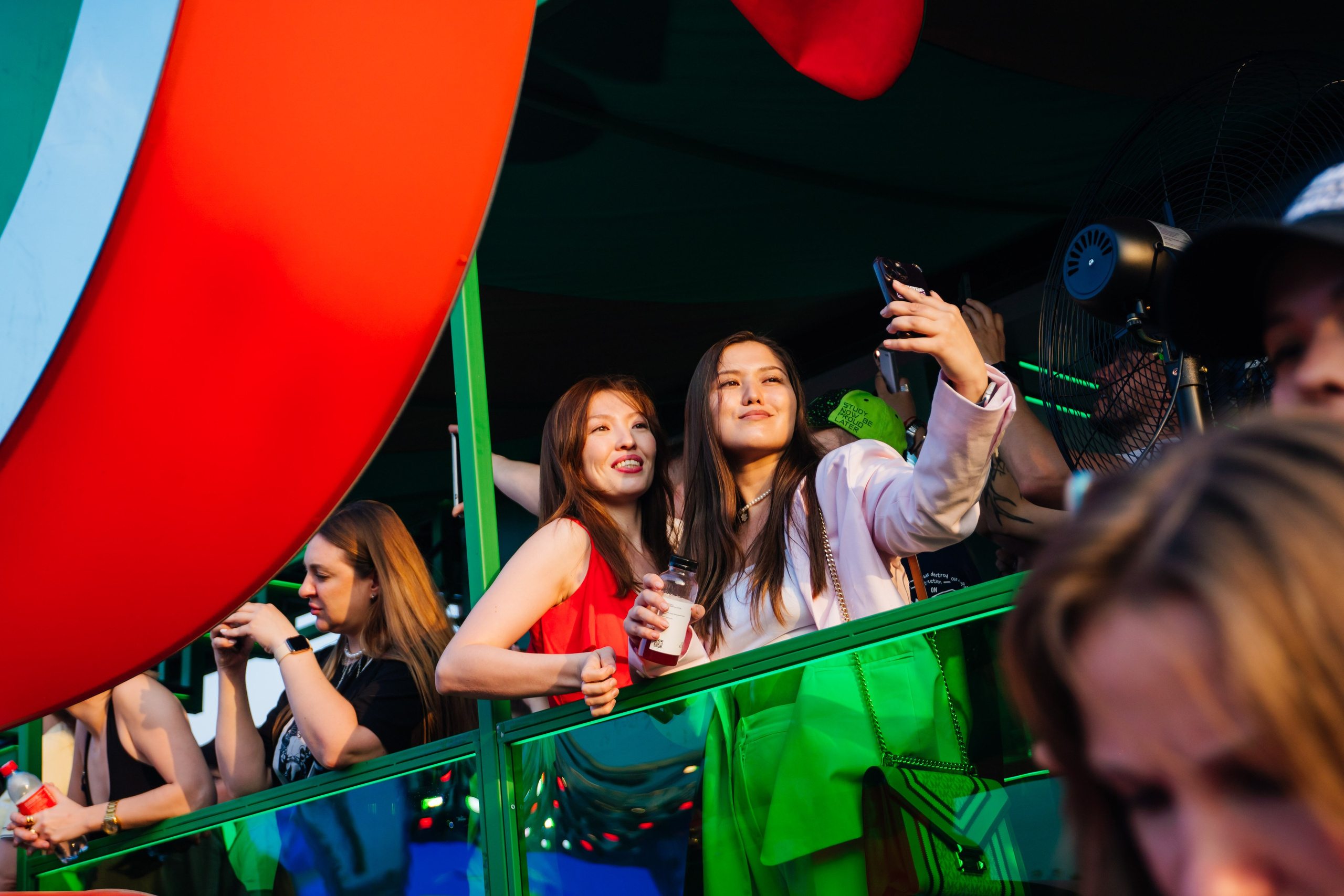 Пятерочка на VK фесте. Видеограф и Фотограф в Челябинске Ксения и Владимир Рюмины