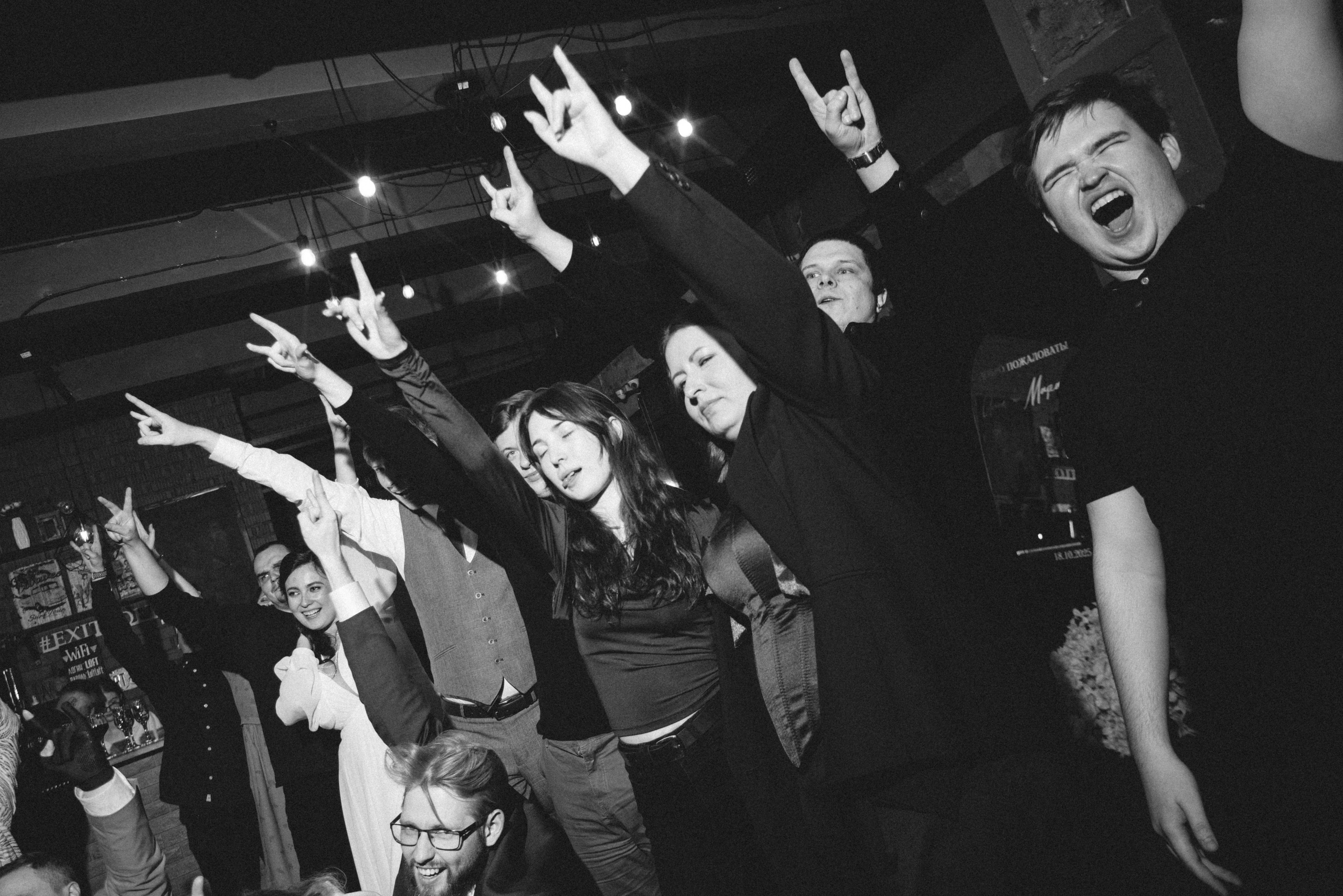 ЛЮБЛЮ ЕЁ БОЛЬШЕ НАШЕЙ МАШИНЫ