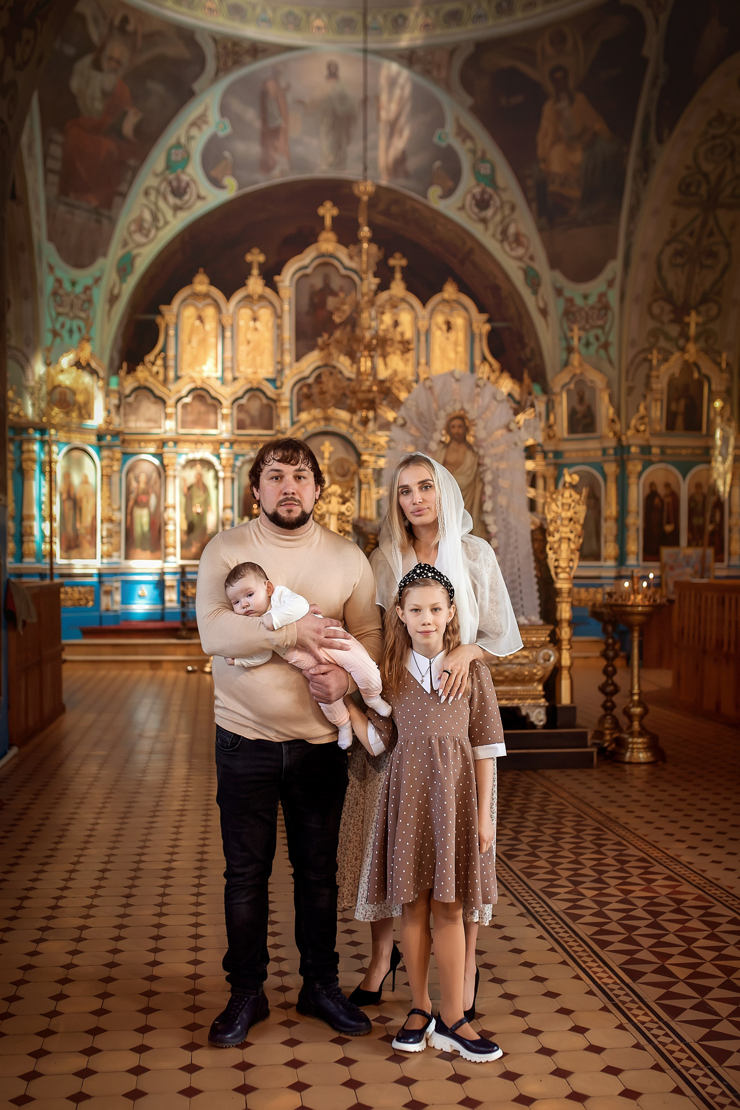 Крещение в Храме Преображения Господня в хуторе Обуховка. Олеся Семейская свадебный и семейный фотограф в Ростове-на-Дону