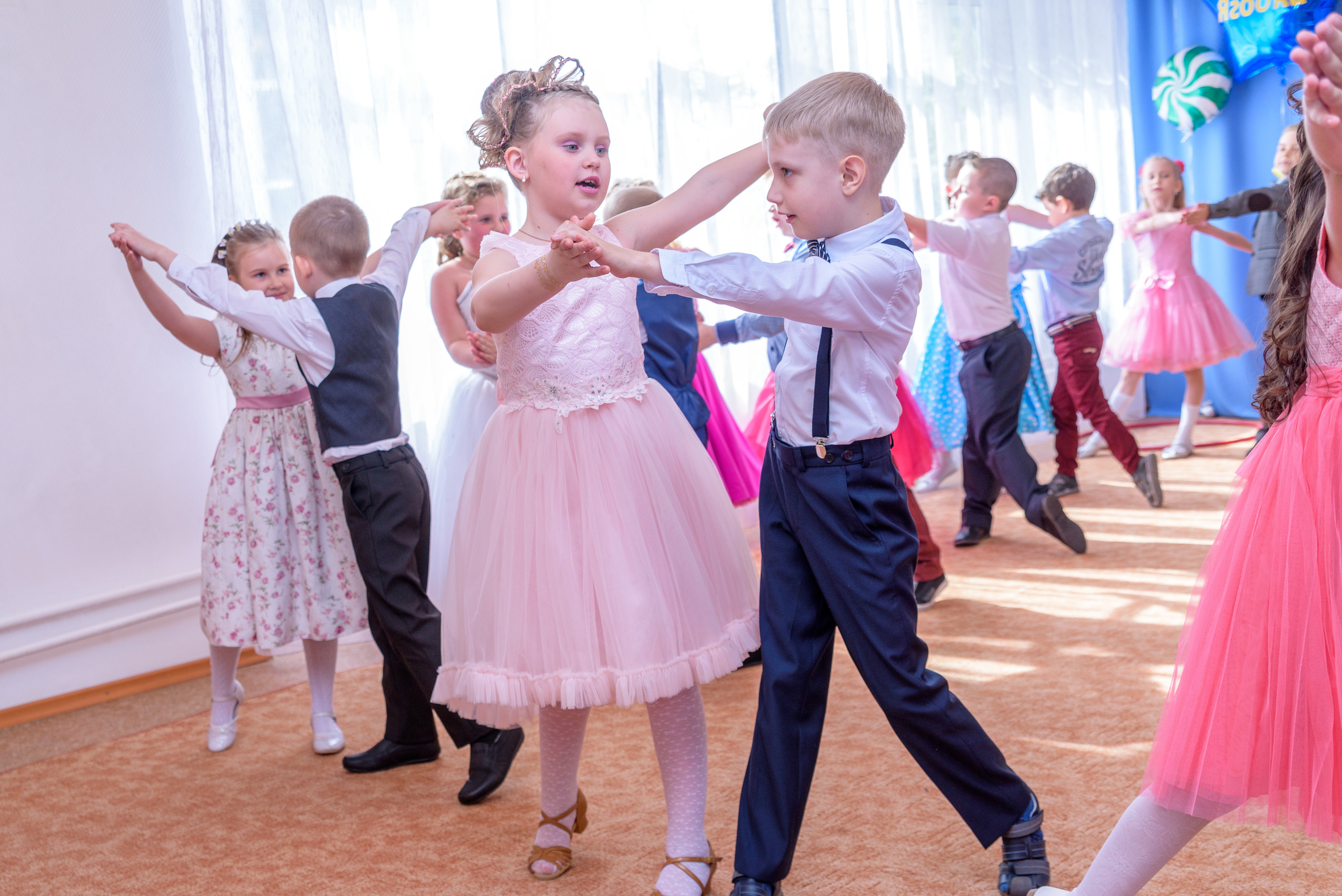 Выпускной праздник. Детский и школьный фотограф Екатерина Гонтаренко Новокузнецк
