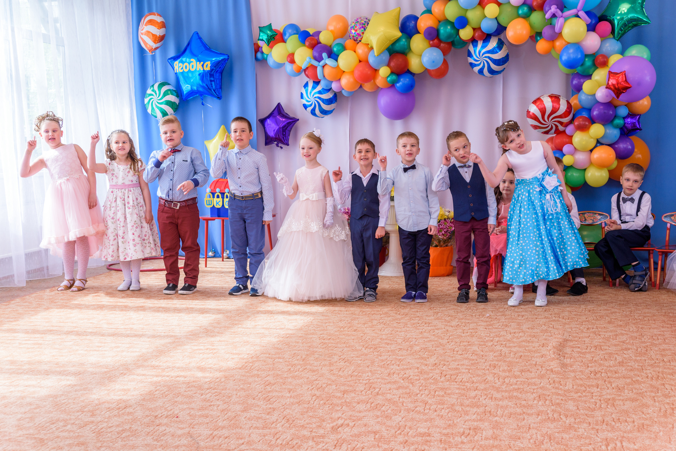 Выпускной праздник. Детский и школьный фотограф Екатерина Гонтаренко Новокузнецк