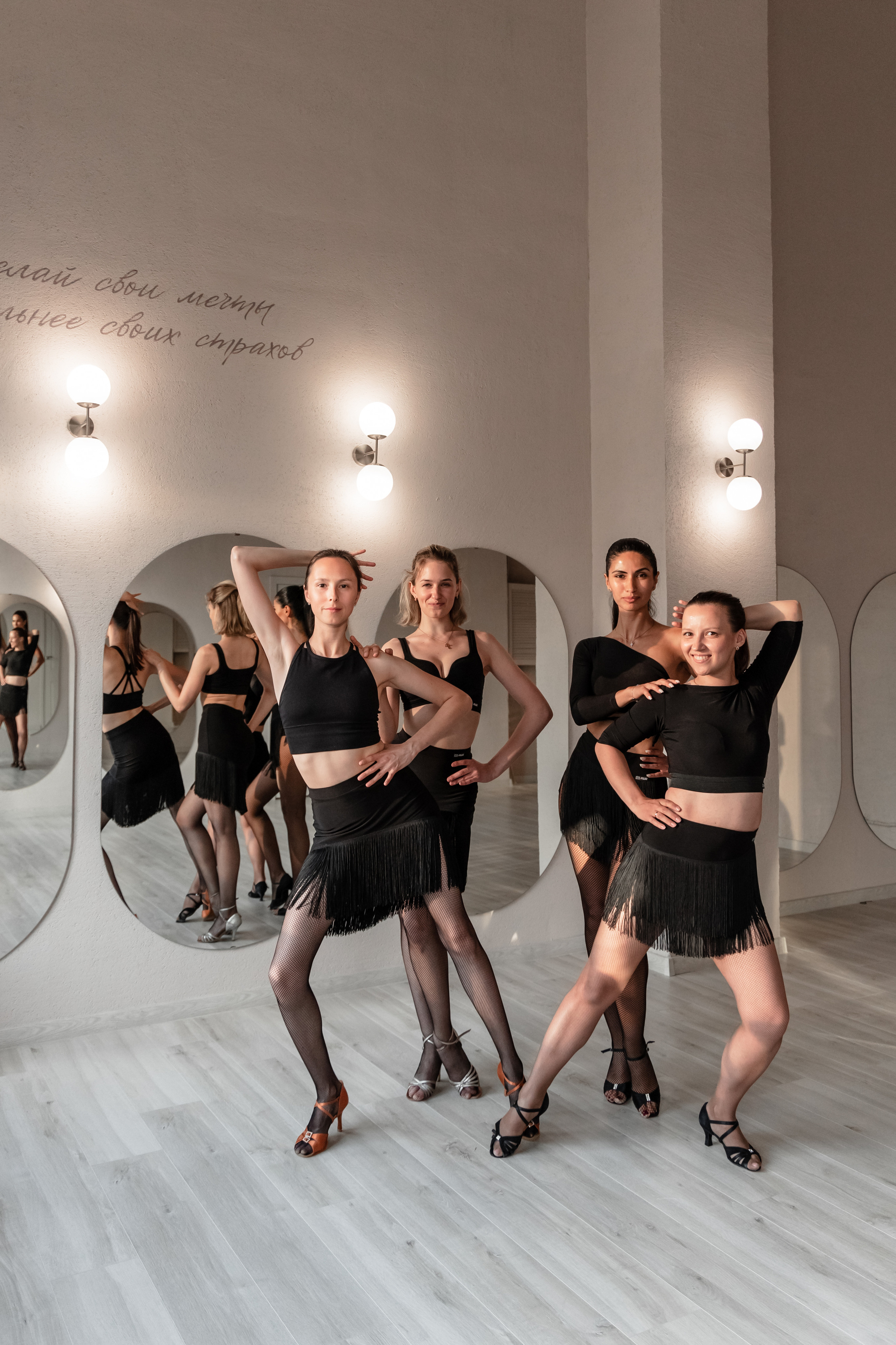 Танцевальное пространство. By Twins — фото и видео объединение в Санкт-Петербруге, Москве и Сочи
