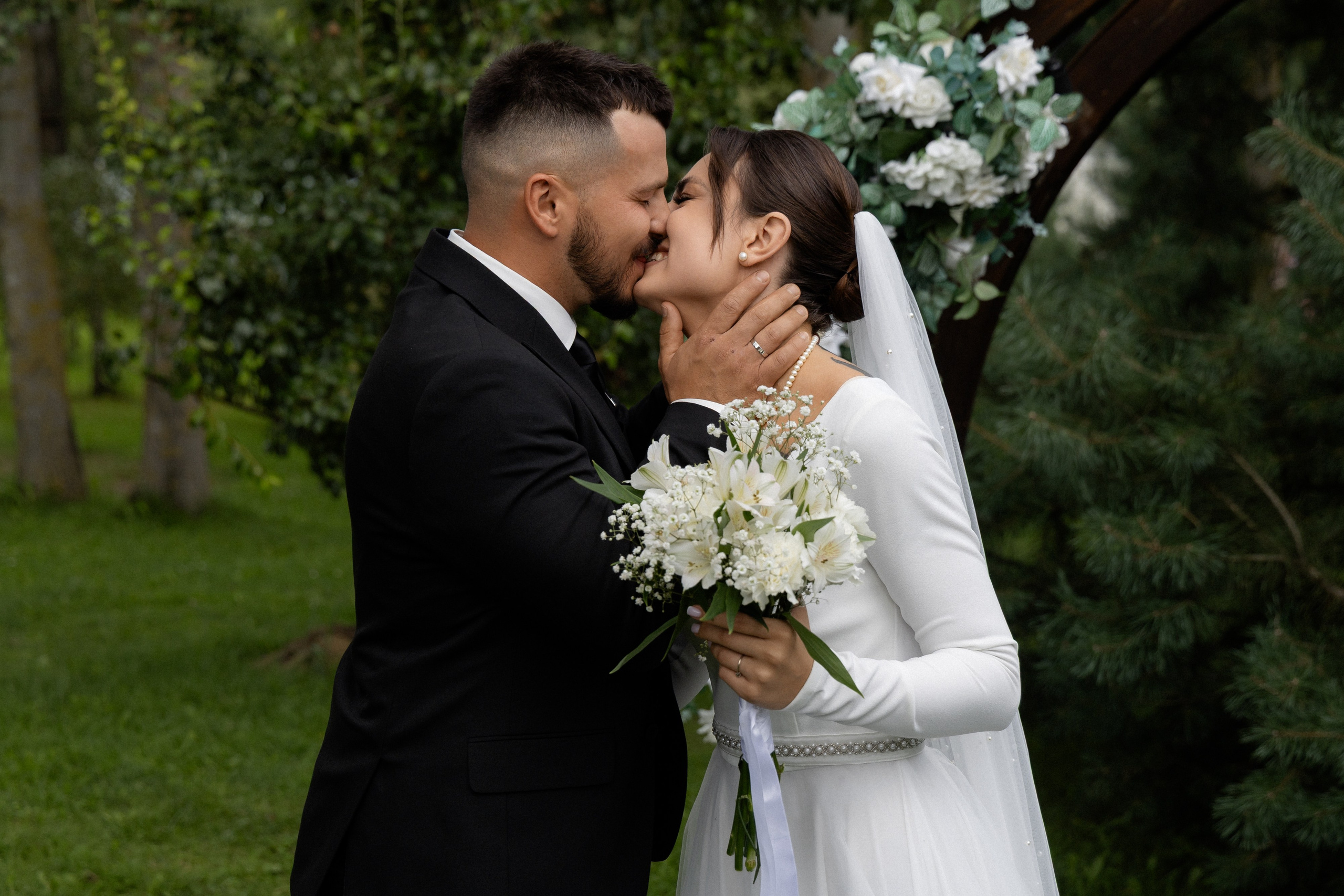 Свадебная фотосессия в агроусадьбе Лабодянка в Минске. Свадебный фотограф в Минске/Беларуси Сергей Спиридонов