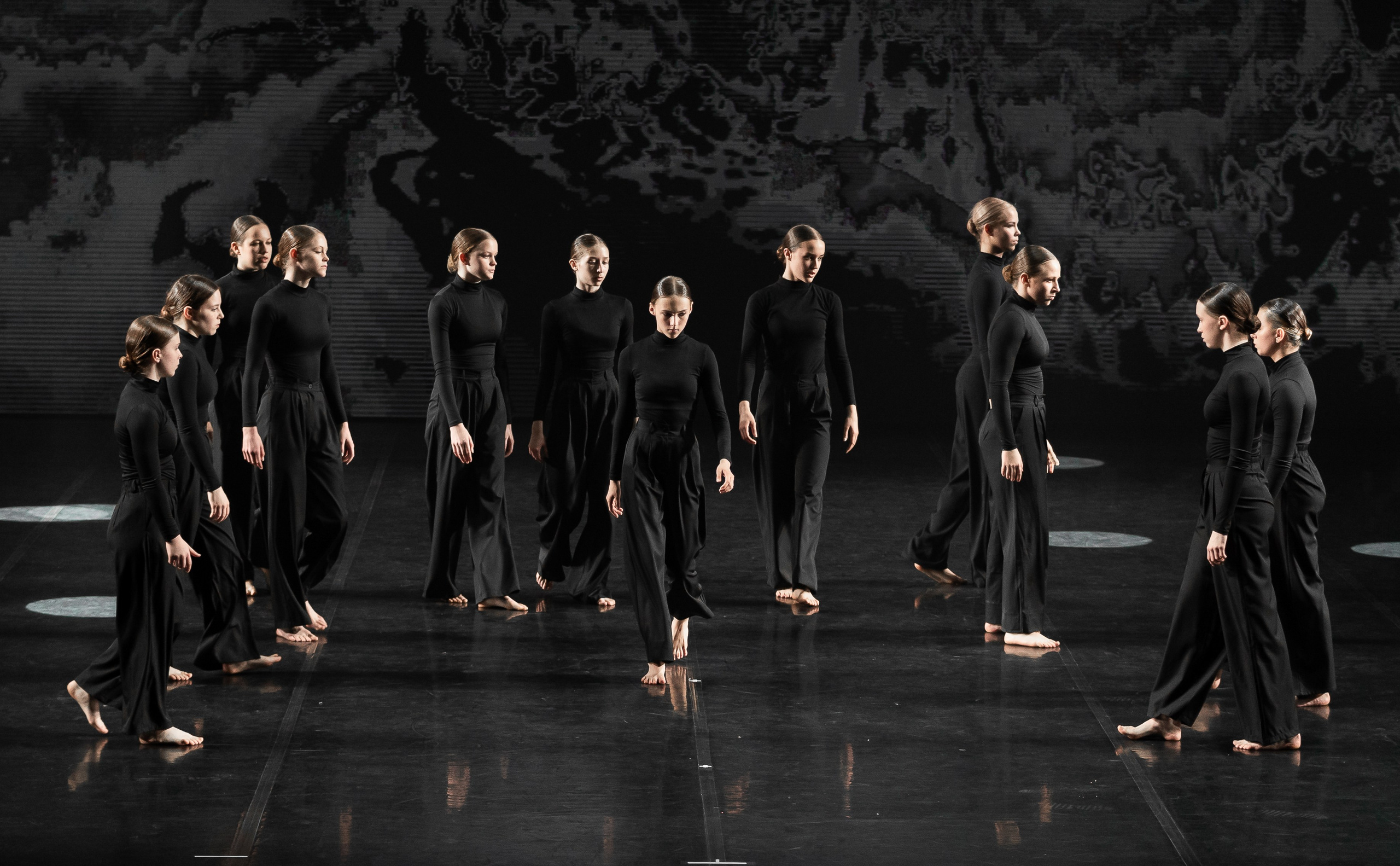 Танцевальное шоу, экзамен, танцевальное шоу в Санкт-Петербурге, idc шоу дети Санкт-Петербург, детское танцевальное шоу в академии танца Эйфмана, idc kids шоу Санкт-Петербург, танцы, танцы Санкт-Петербург 