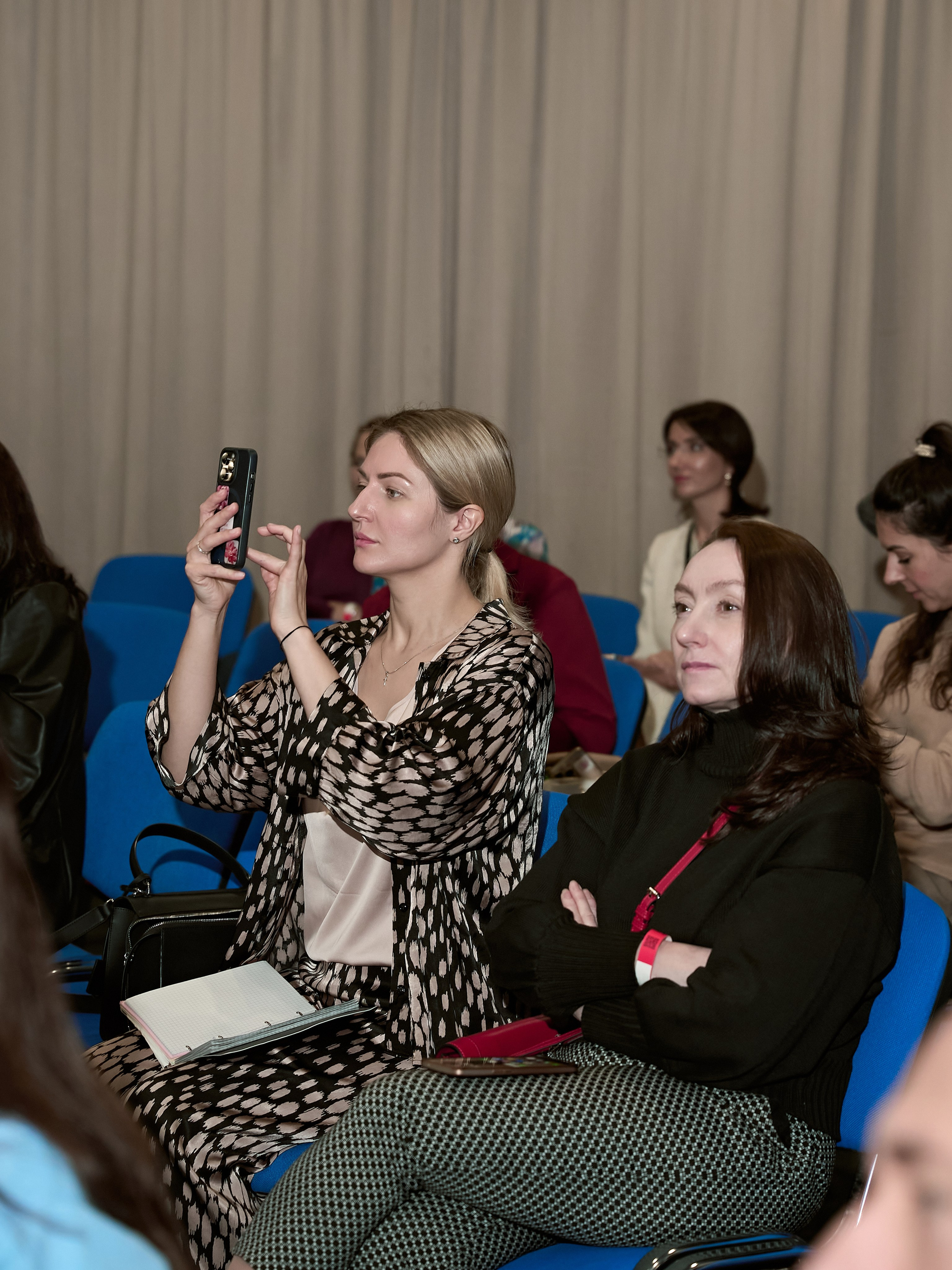 СЛУШАТЕЛИ. PRO-AGELESS