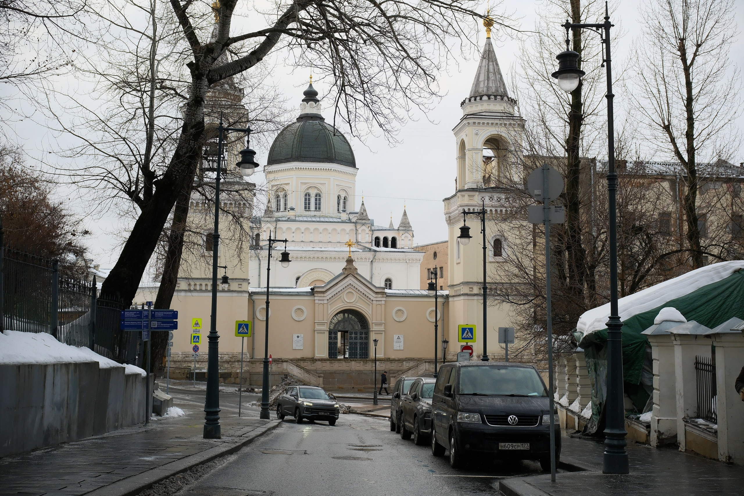 Улица, люди, жизнь…