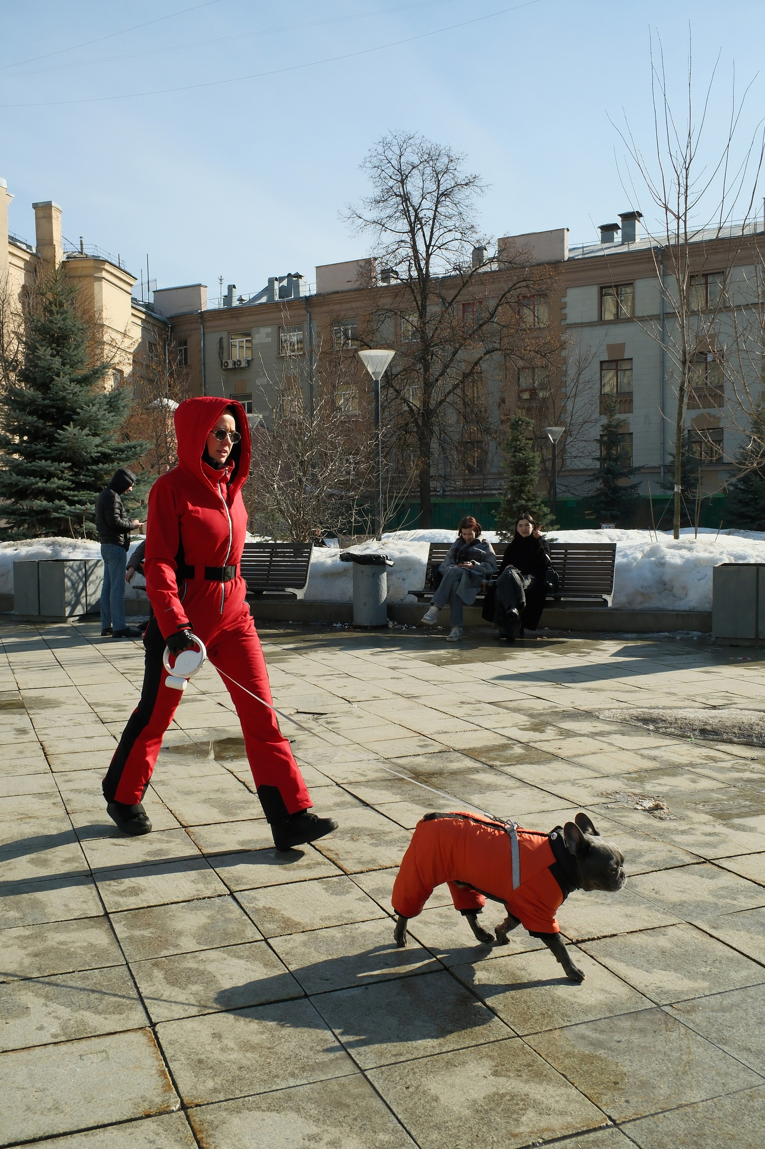 Улица, люди, жизнь…