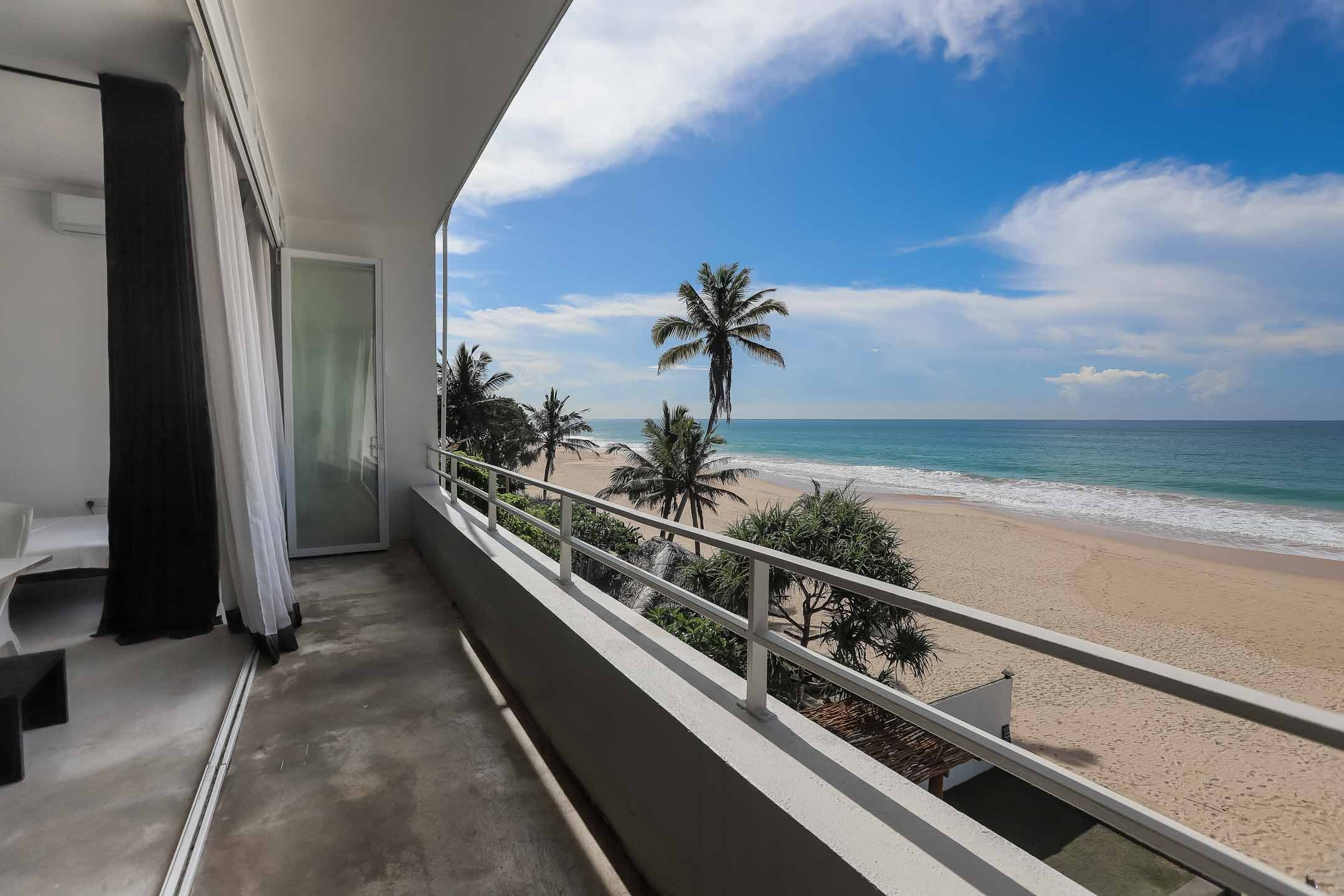 Отель пляж Хабарадува. Фотограф на Шри-Ланке