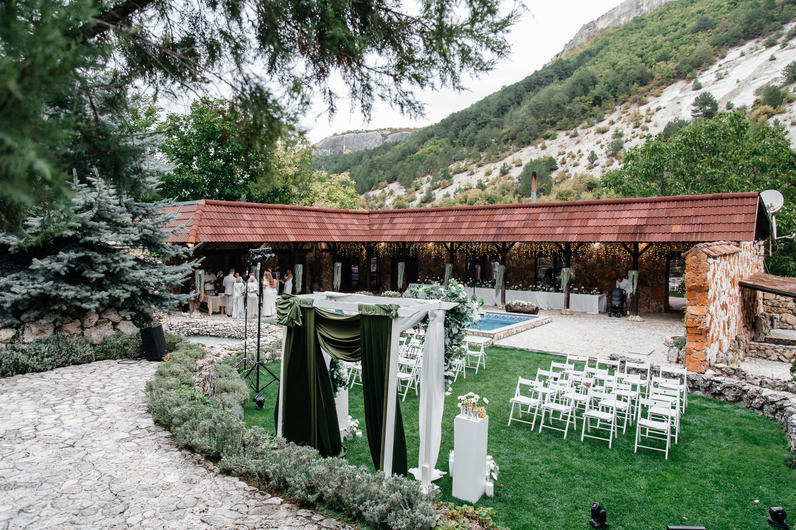 Анонс свадьбы для Павла и Евгении. Усадьба Феодоро. Свадебный фотограф в Крыму и Севастополе Ольга Баскакова