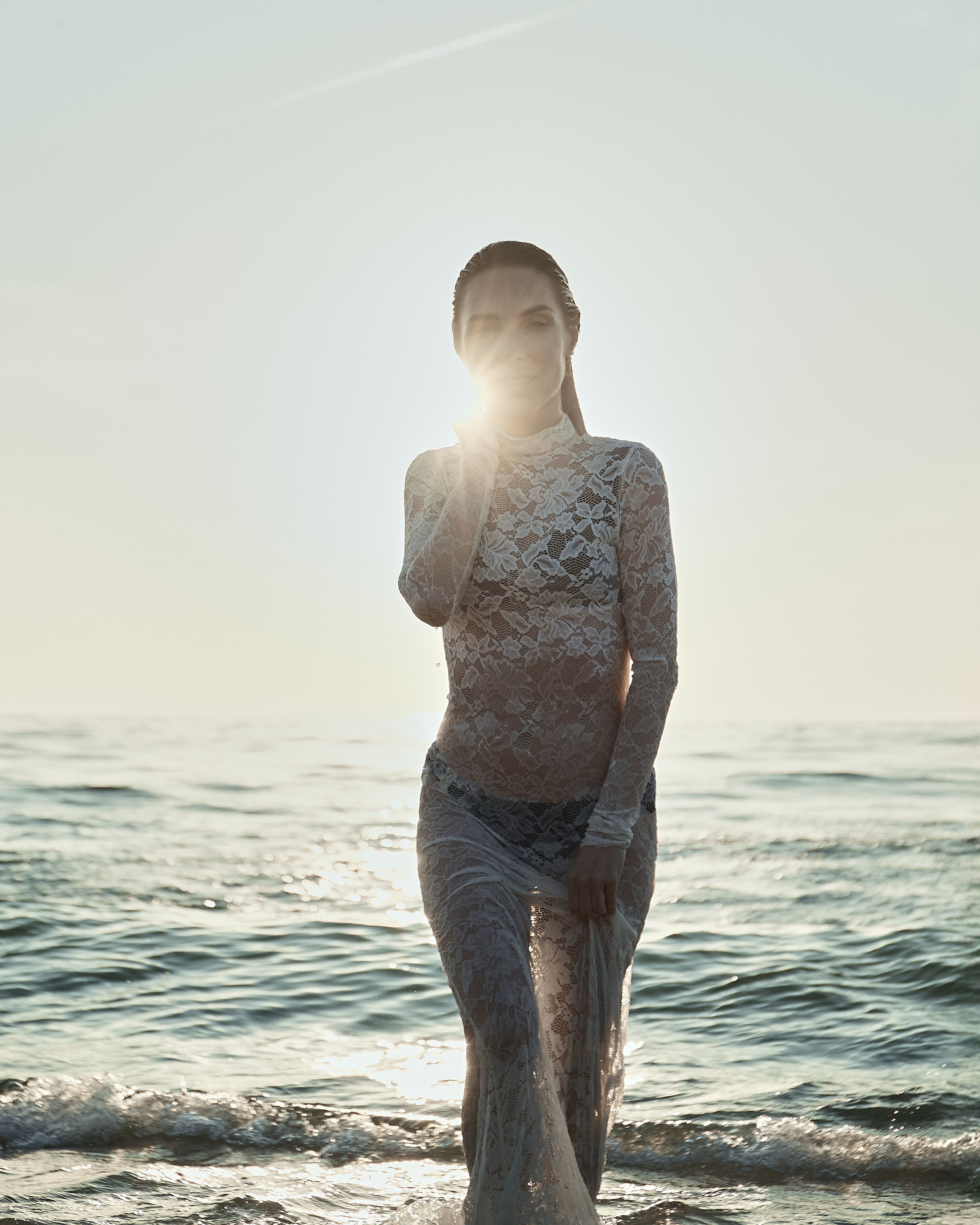 Стильная женская фотосессия портретный фотограф у моря в Зеленоградске Куршская коса Светлогорск Янтарный