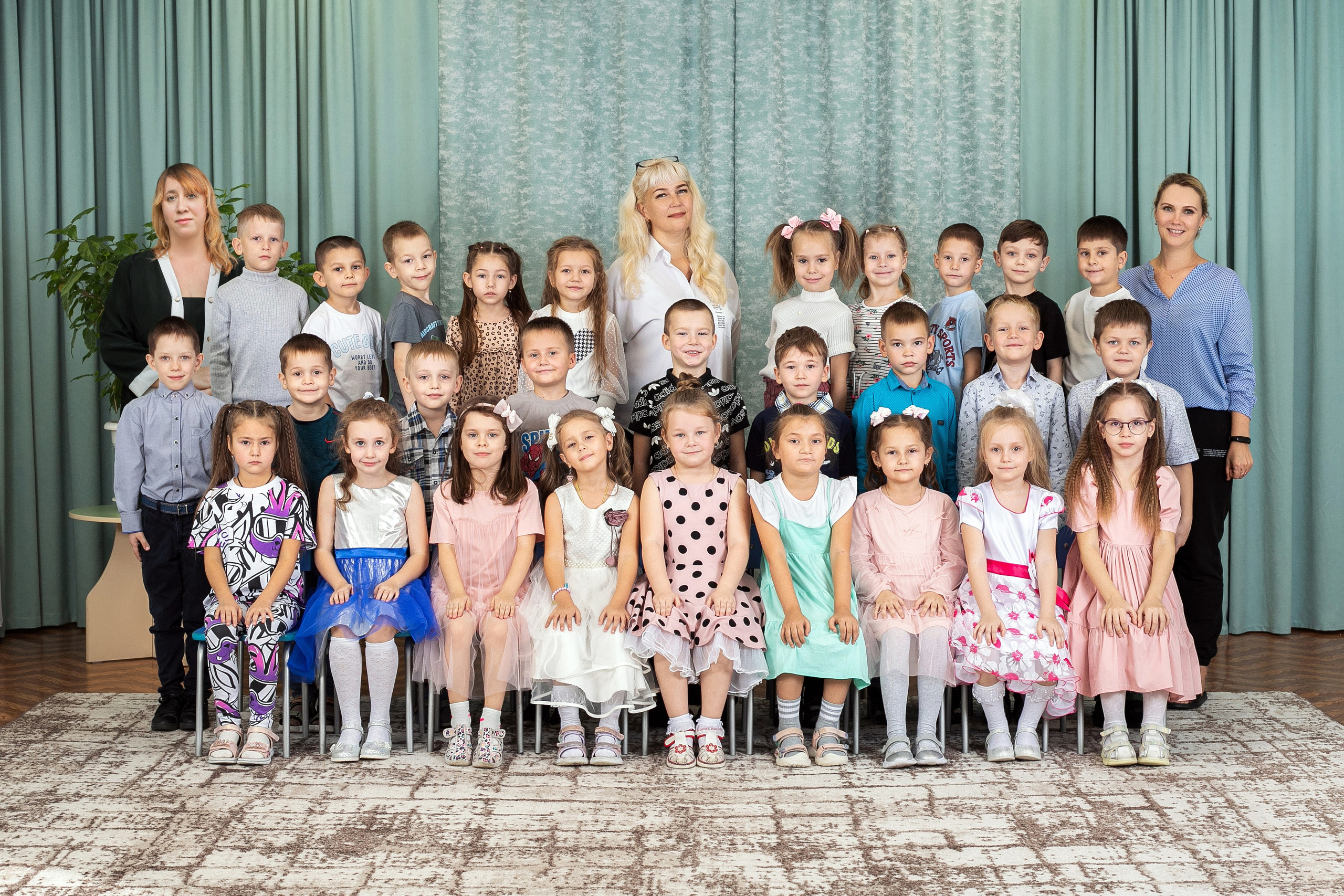 Выпускные альбомы для детского сада. Студия «Фокус» детская фотография Ольги Поповой г. Бийск