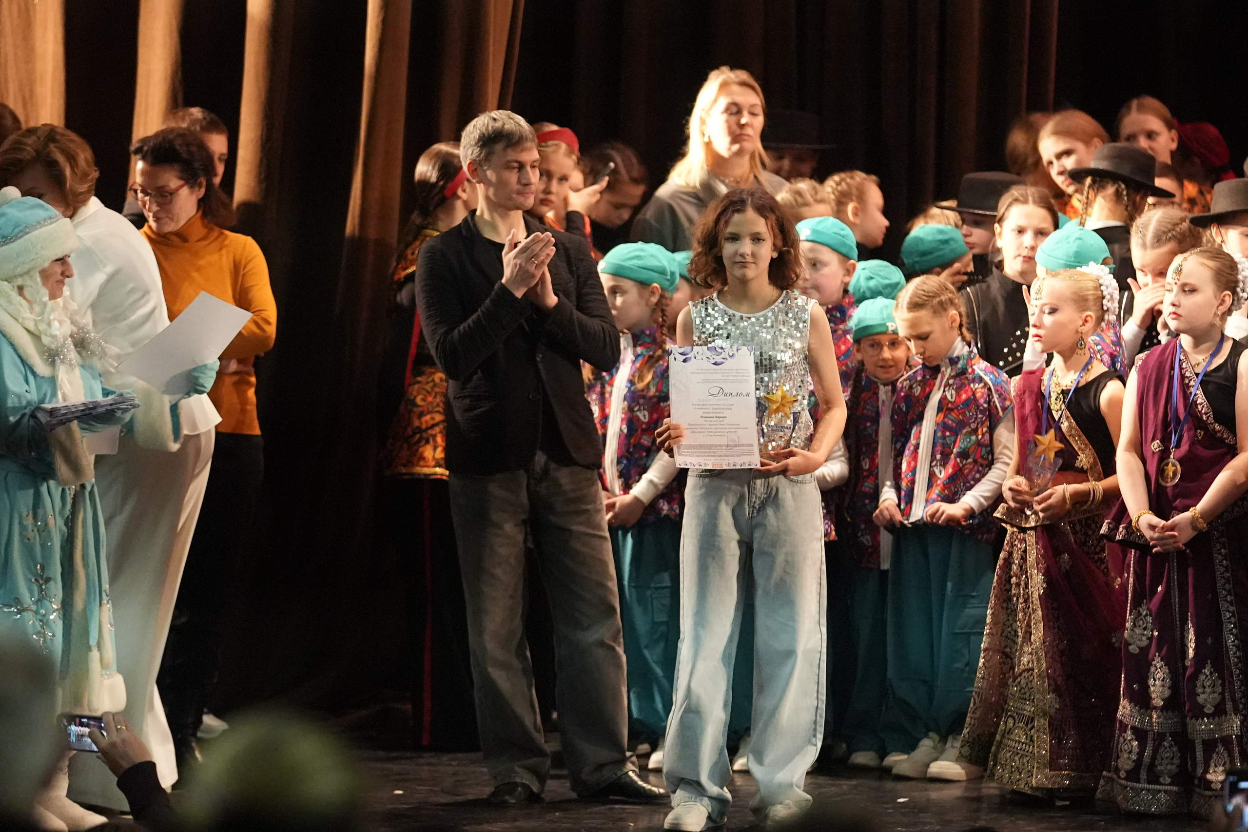 7 декабря, блок 1, г. Москва. Золотое яблочко