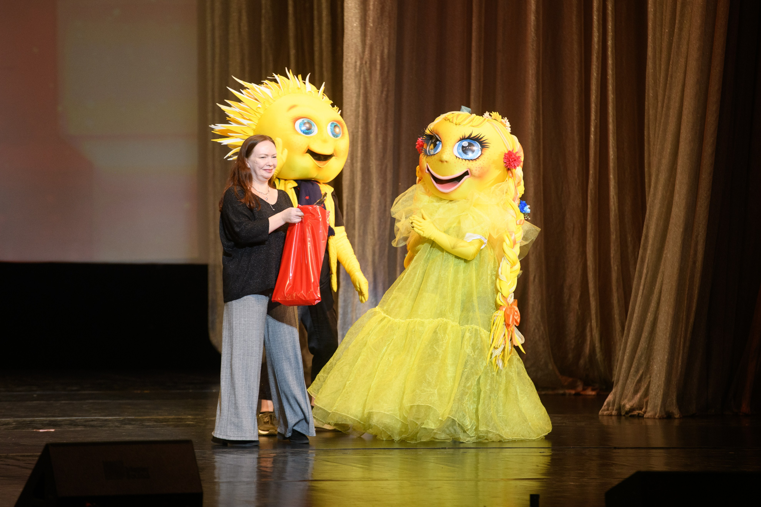 23 апреля, часть 1, БКЗ Октябрьский, г. Санкт-Петербург. Золотое яблочко