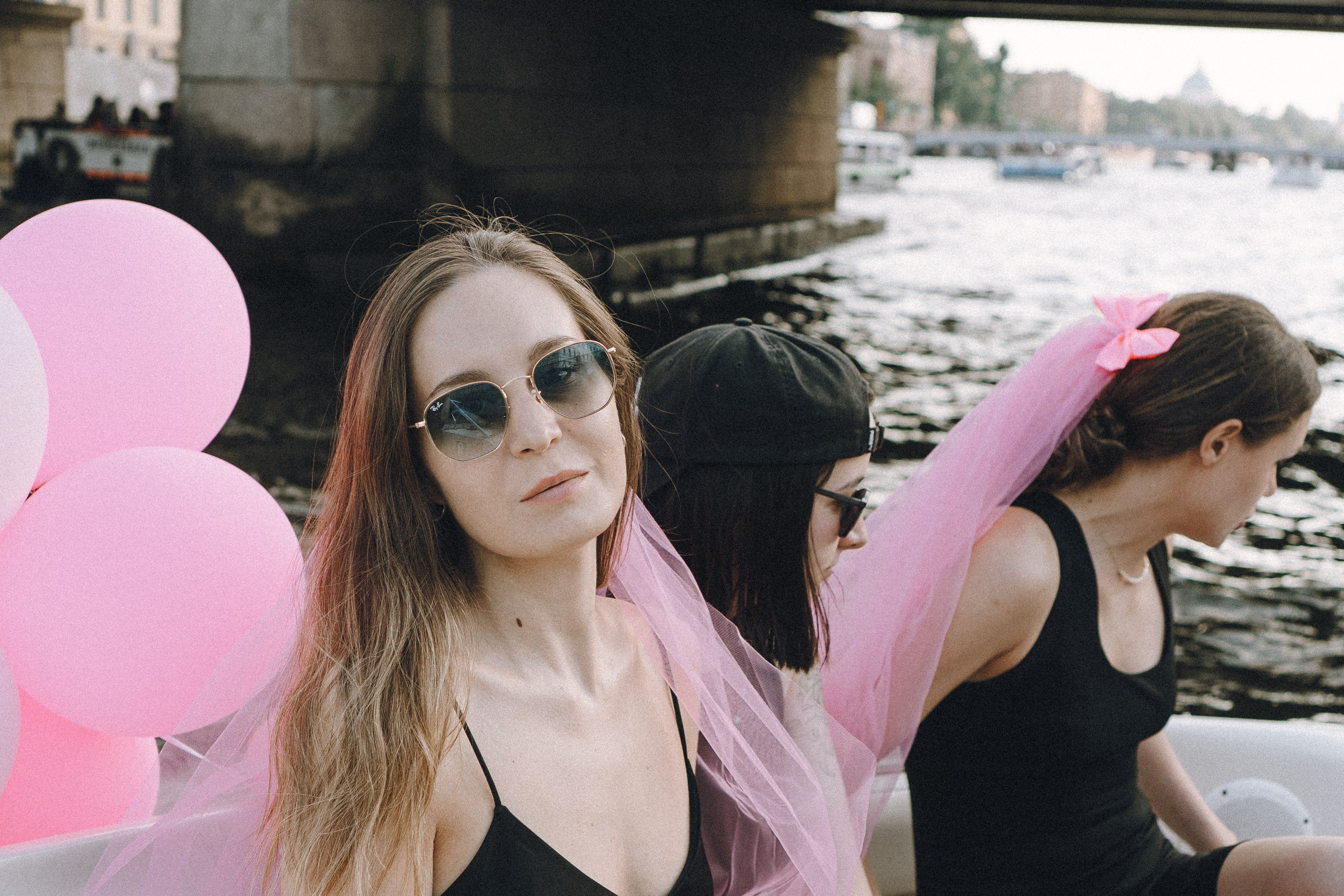 ДЕВИЧНИК НА КАТЕРЕ. Профессиональный фотограф, Санкт-Петербург — Виктория Богомолова