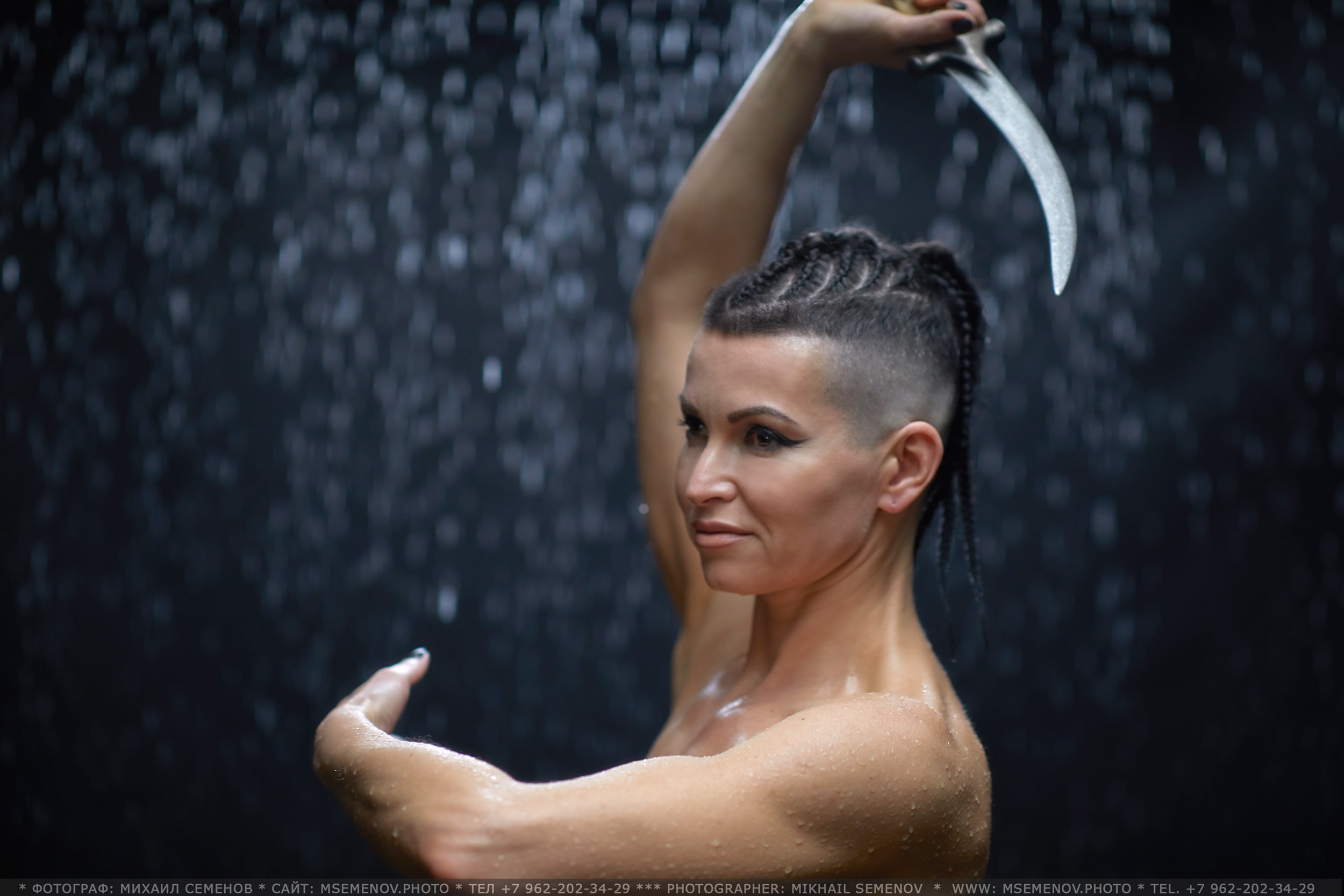 Аква-фотосессия Анны. Боевая фотосессия с водой. Фотограф Михаил Ярославль