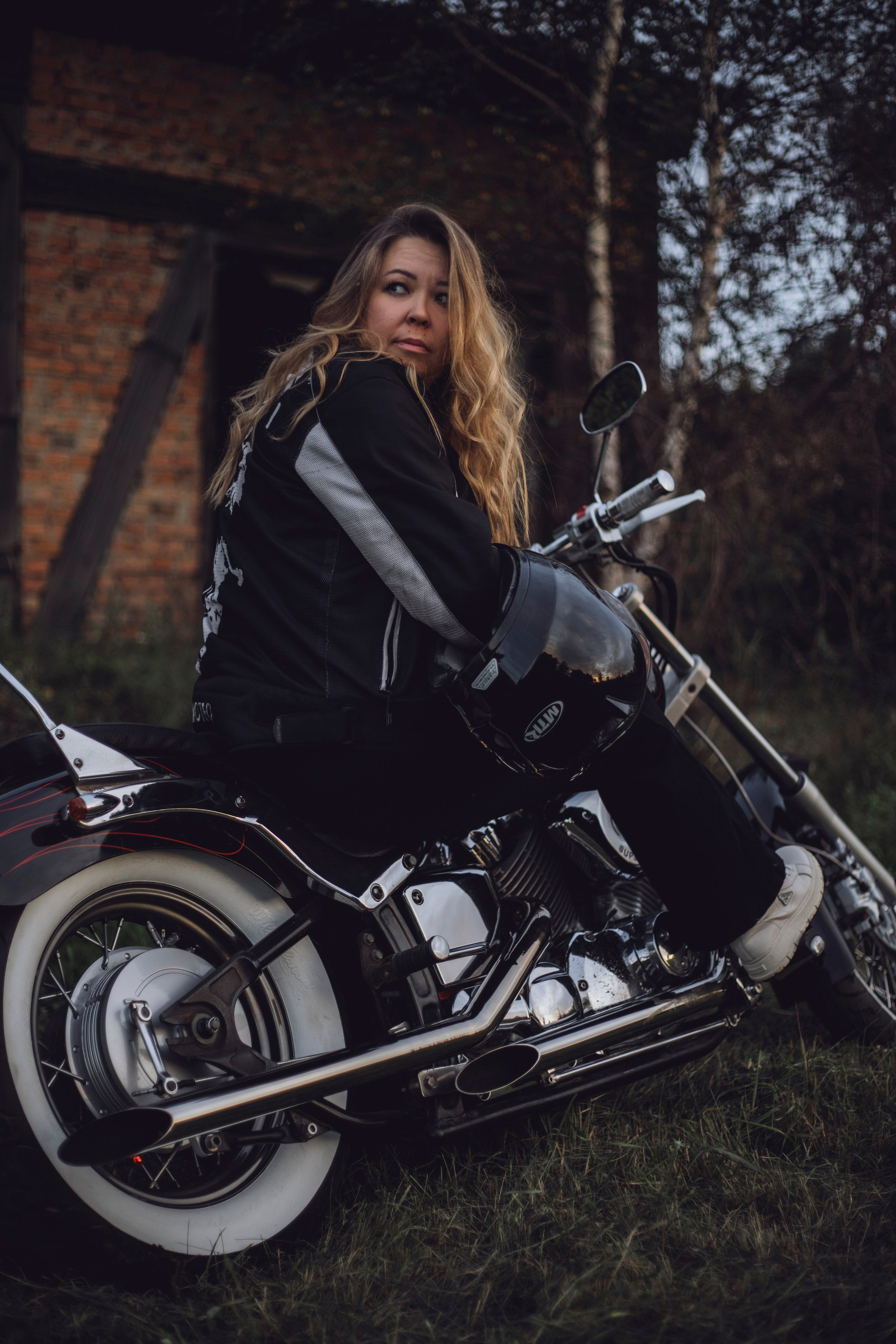 Таня. Байк. Фотограф Анна Шибанова Ангарск-Иркутск