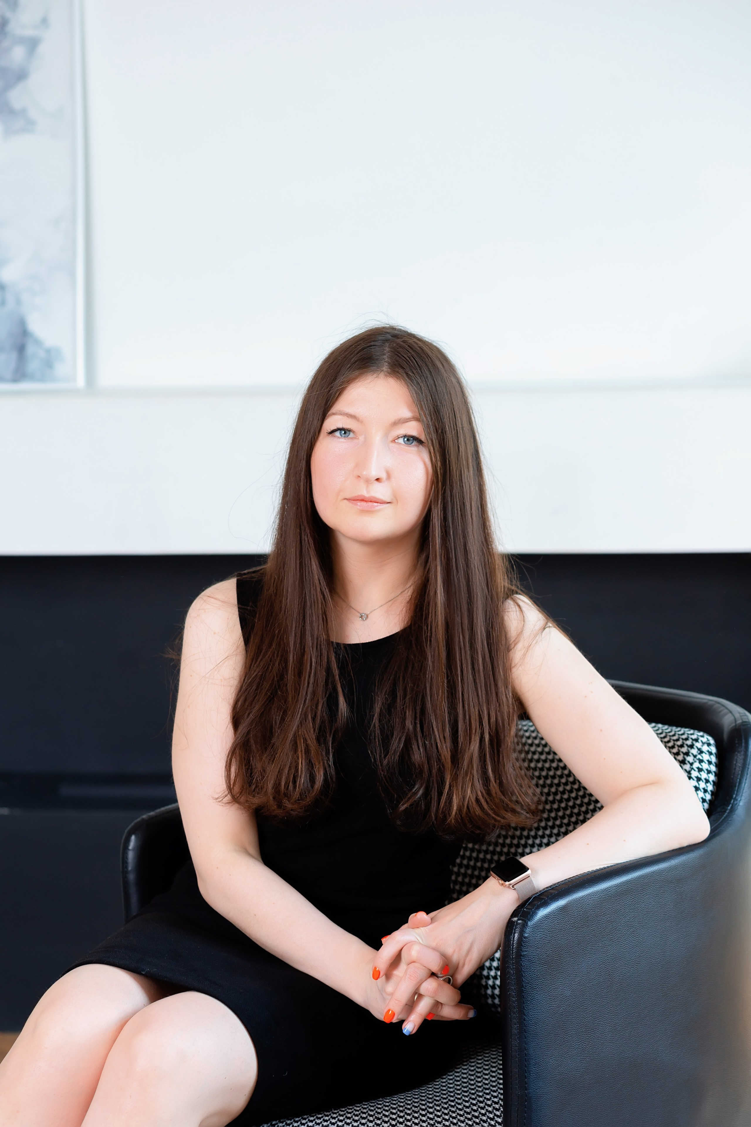 Фотосессия для дизайнера интерьера в СПБ, визуал для соцсетей и сайта. Портретные фотосессии, контент-съемки, репортаж