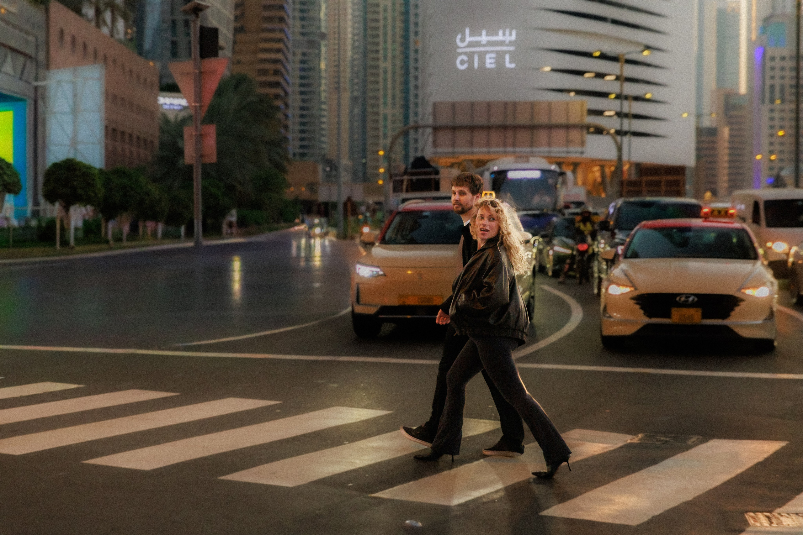 Street Style pregnancy. Валерия Солнцева свадебный и семейный фотограф