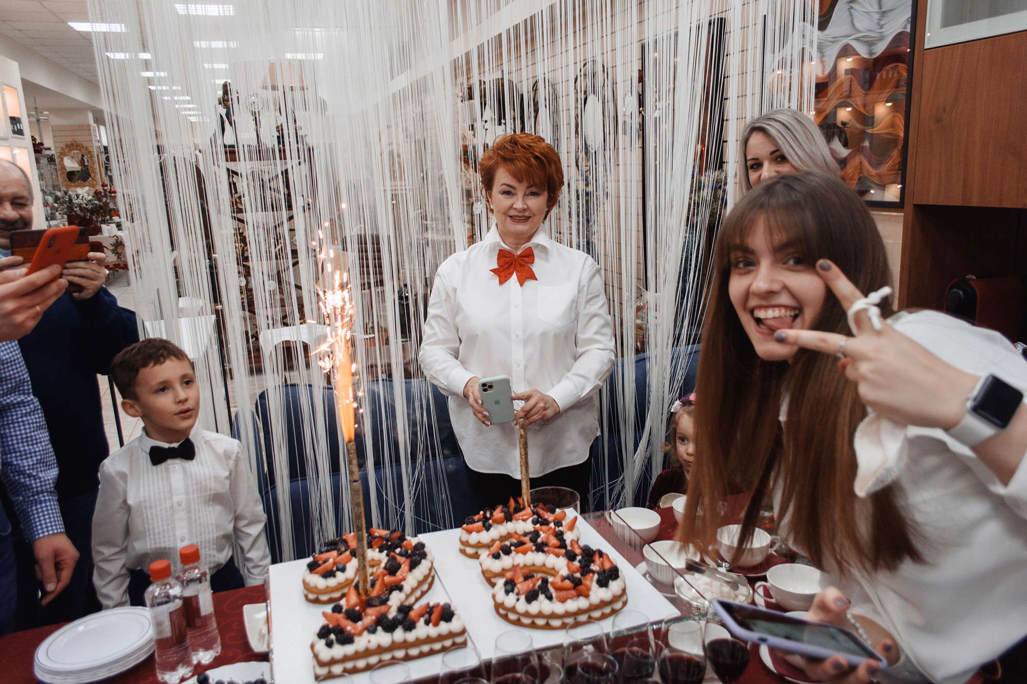 Сеть магазинов «Милано» празднует свое 23 летие. Evgeniy Roslov