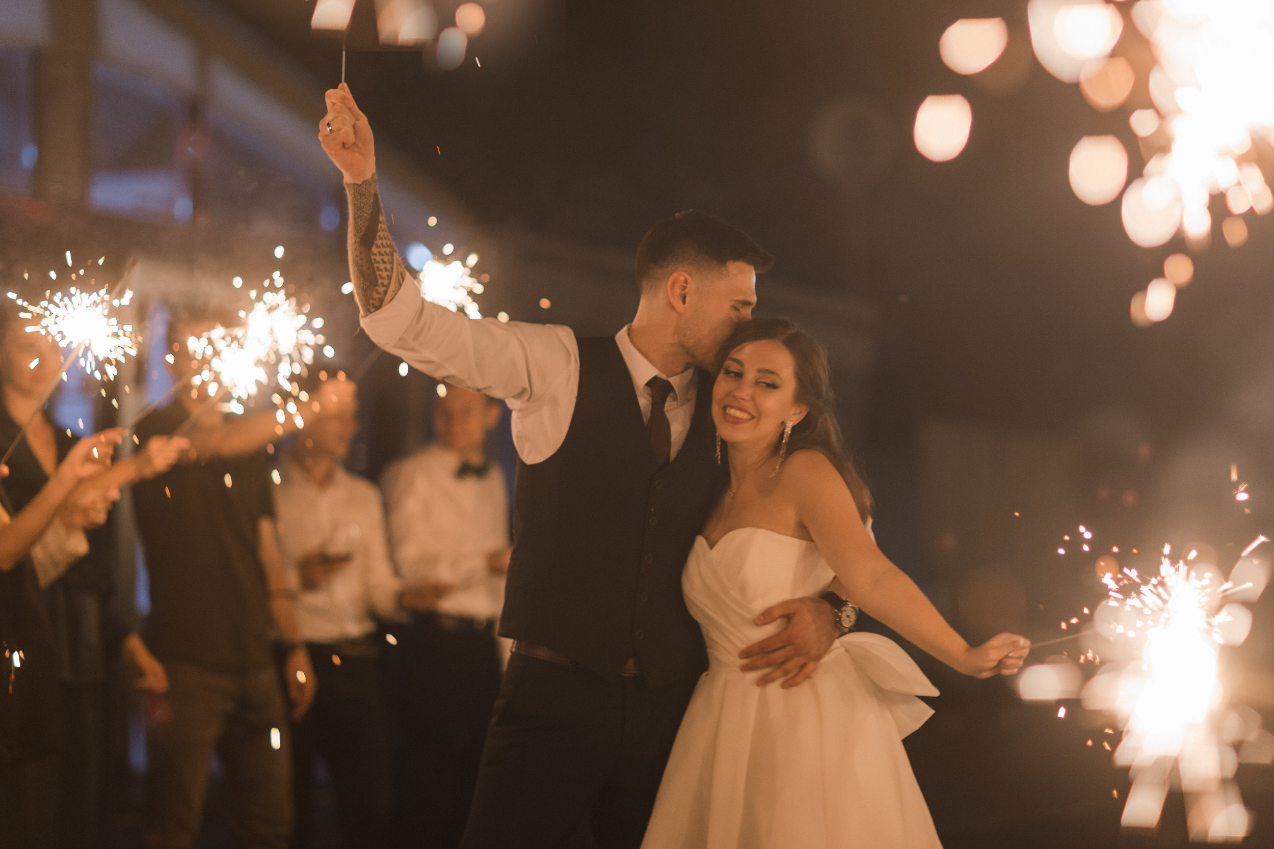 Leo + Liza. Антон Айрис | Anton Iris — стильно сниму твою свадьбу и депрессию