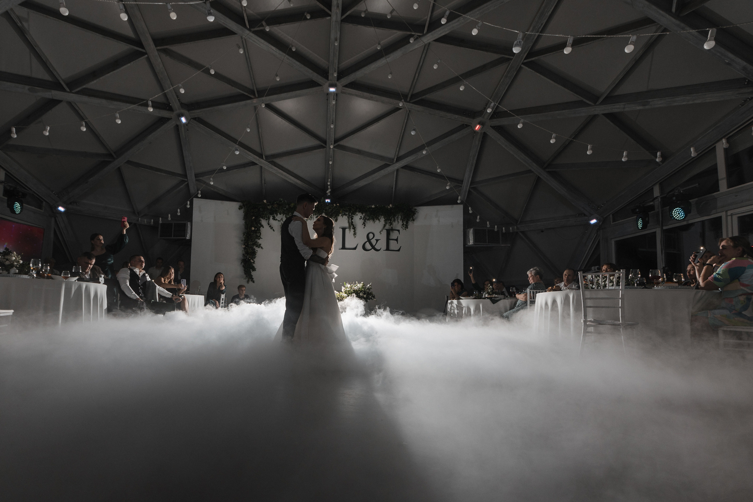 Leo + Liza. Антон Айрис | Anton Iris — стильно сниму твою свадьбу и депрессию