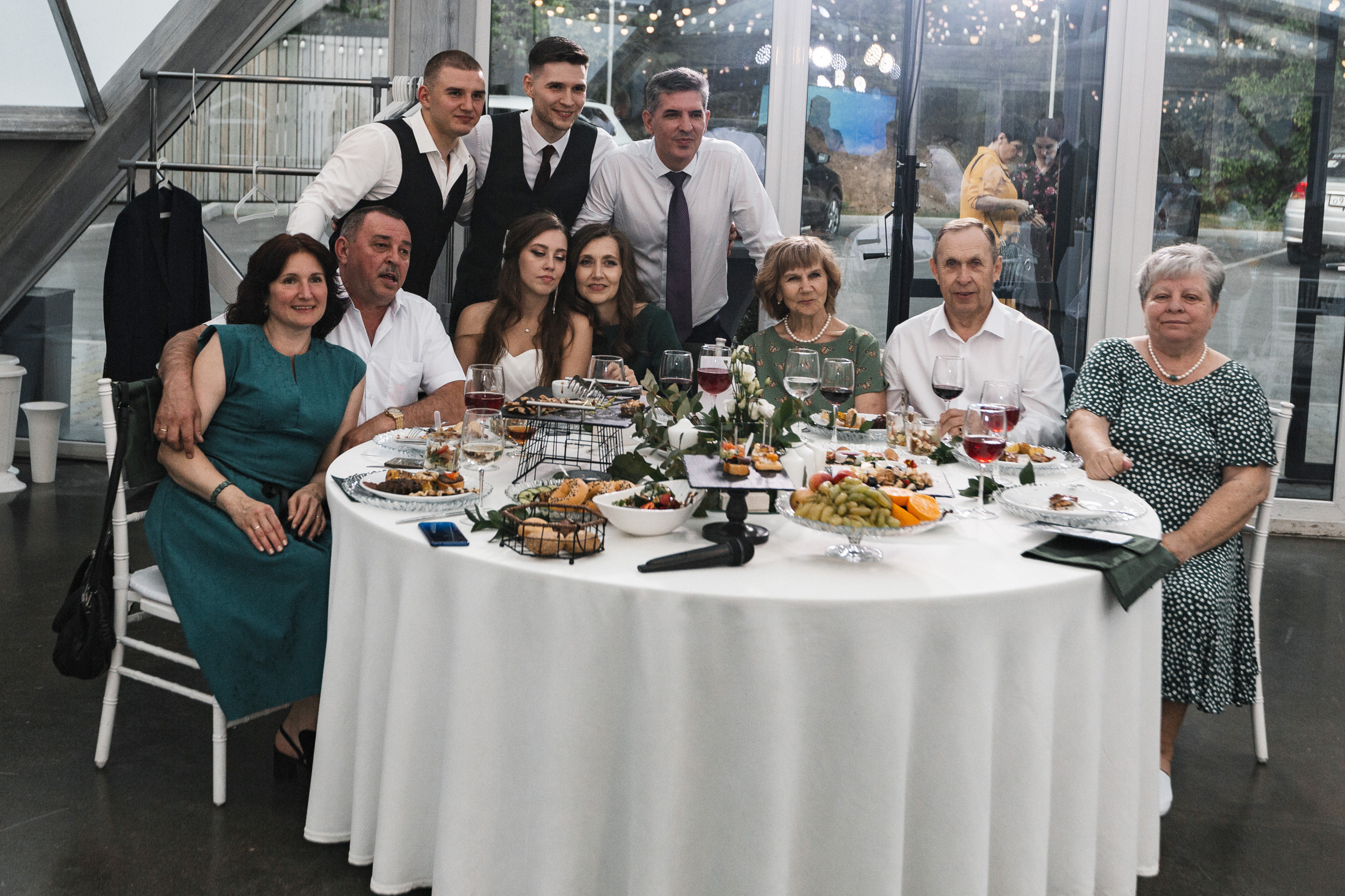 Leo + Liza. Антон Айрис | Anton Iris — стильно сниму твою свадьбу и депрессию