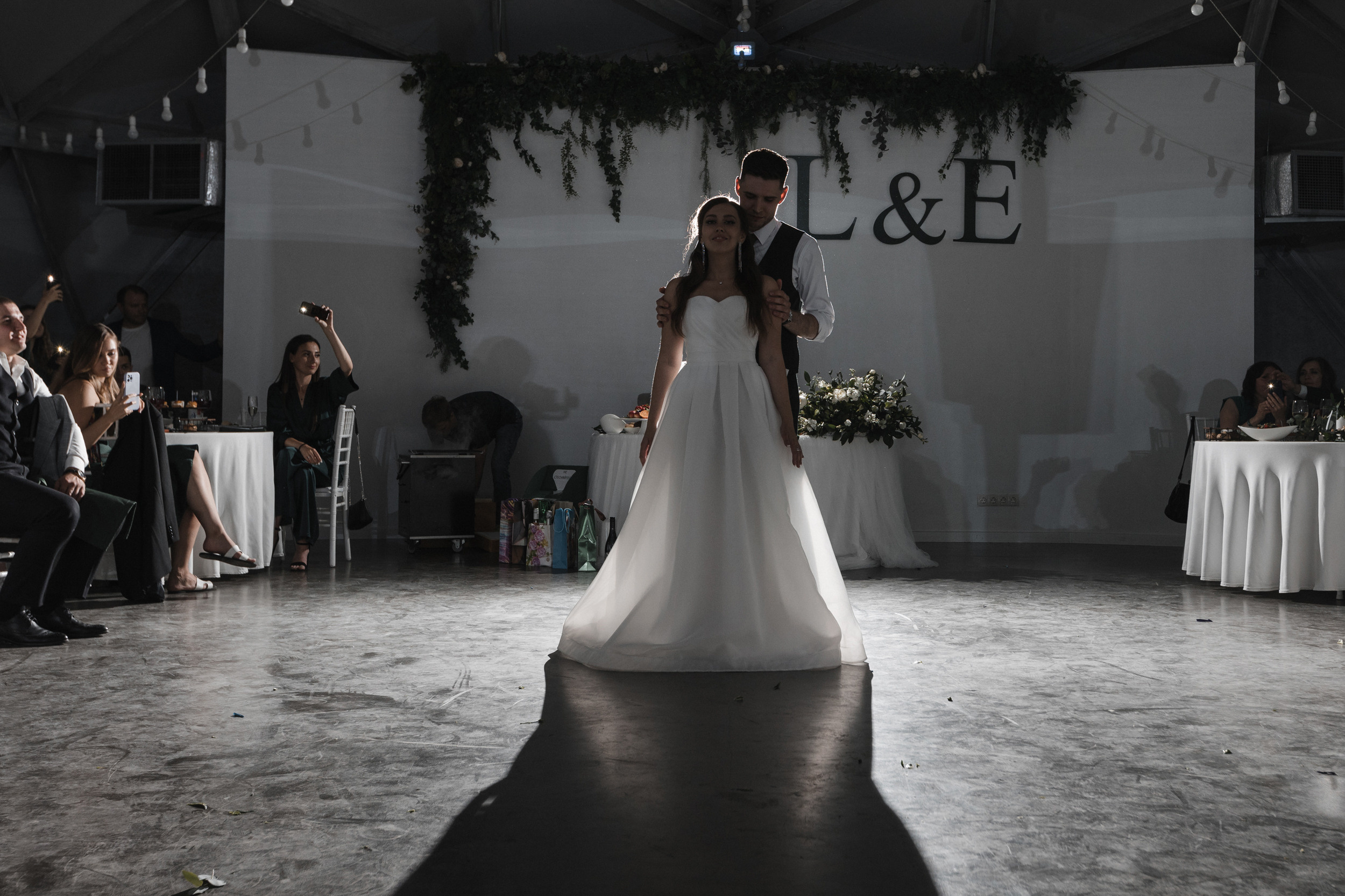 Leo + Liza. Антон Айрис | Anton Iris — стильно сниму твою свадьбу и депрессию