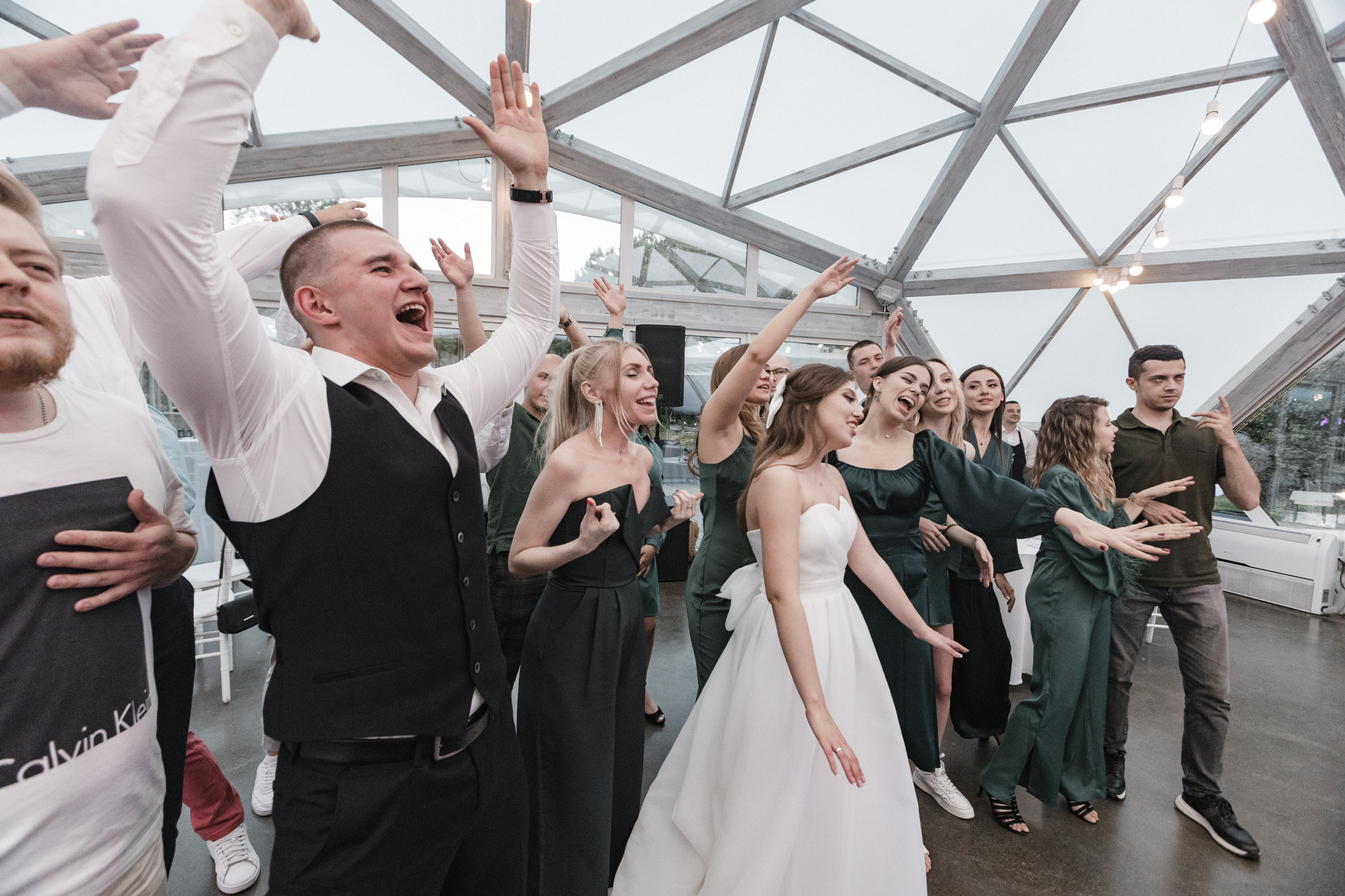 Leo + Liza. Антон Айрис | Anton Iris — стильно сниму твою свадьбу и депрессию