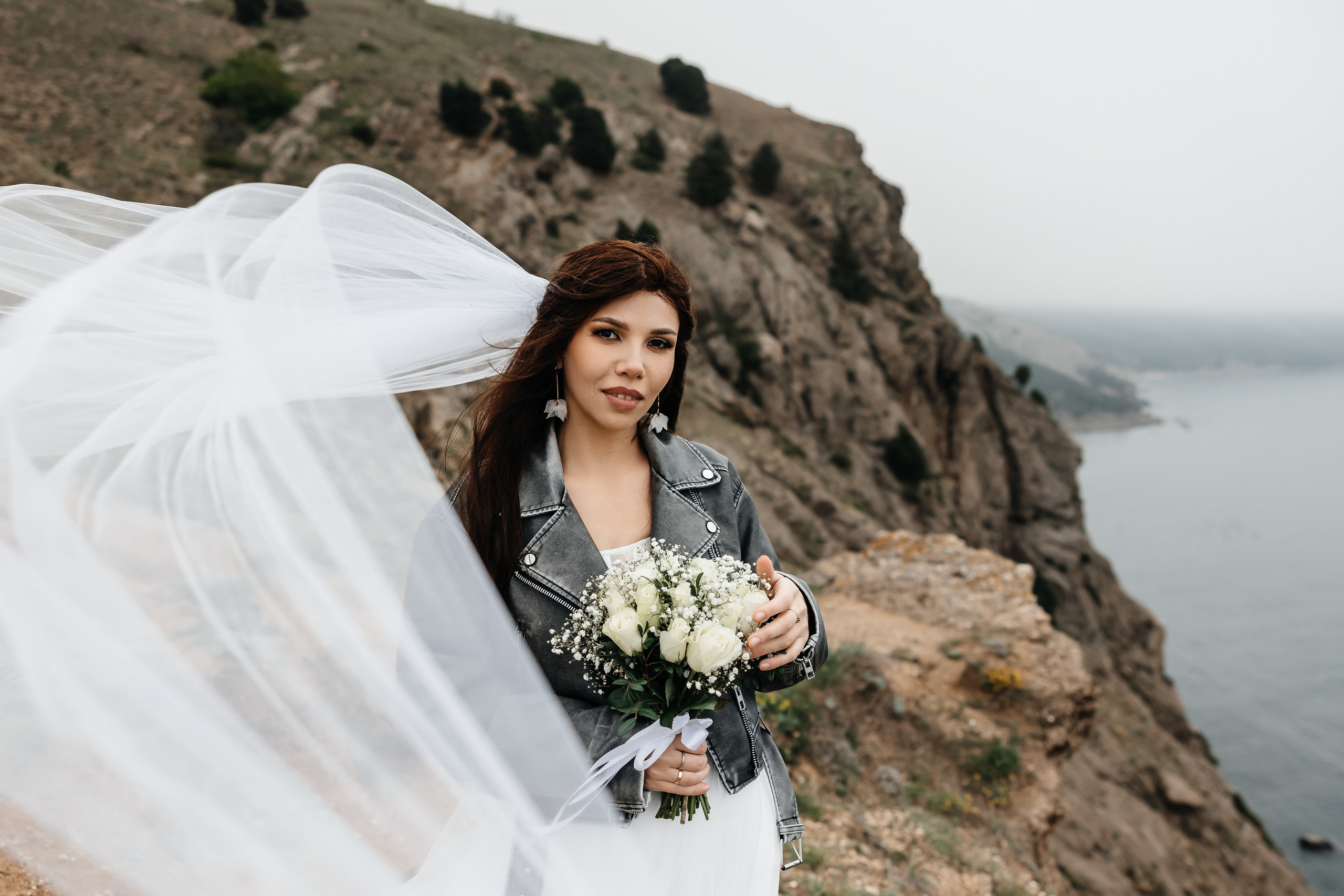 Анонс свадьбы Маргариты и Андрея. Туман на холмах Балаклавы. Свадебный фотограф в Крыму и Севастополе Ольга Баскакова