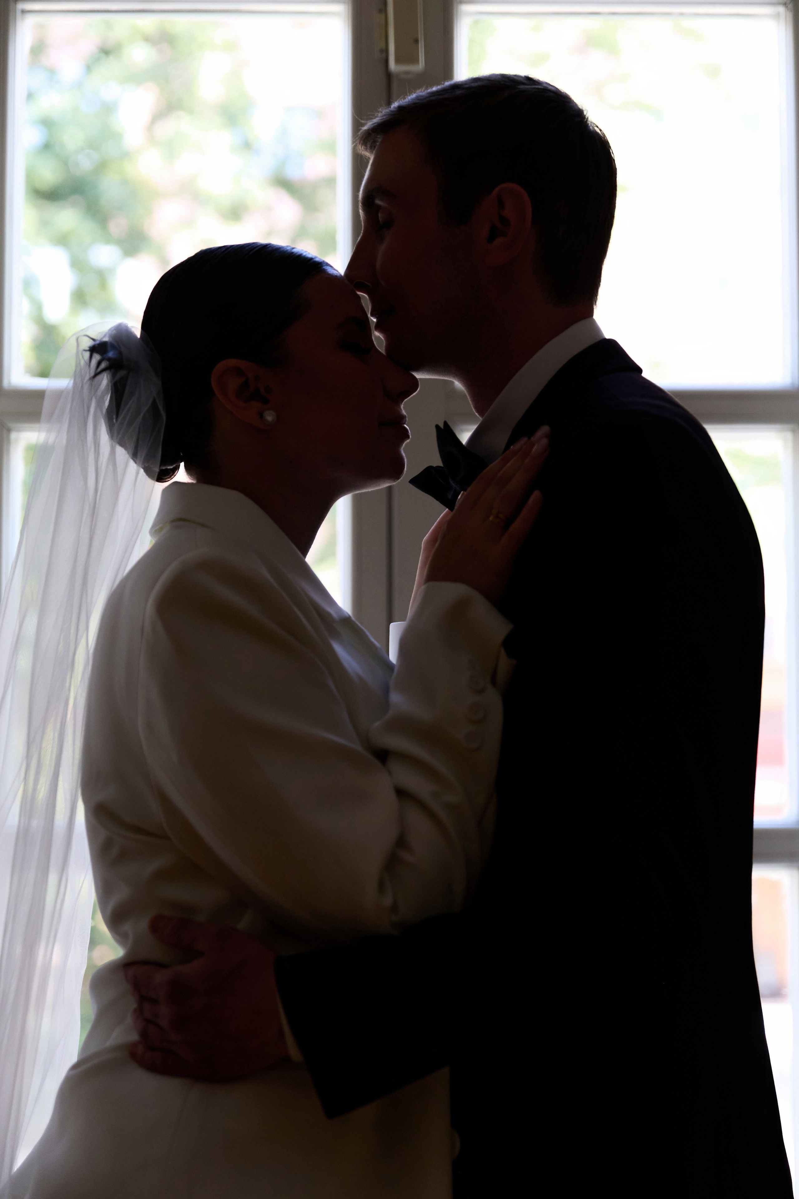 Свадебная фотосессия в Усадьбе Муравьёвых-Апостолов в Москве